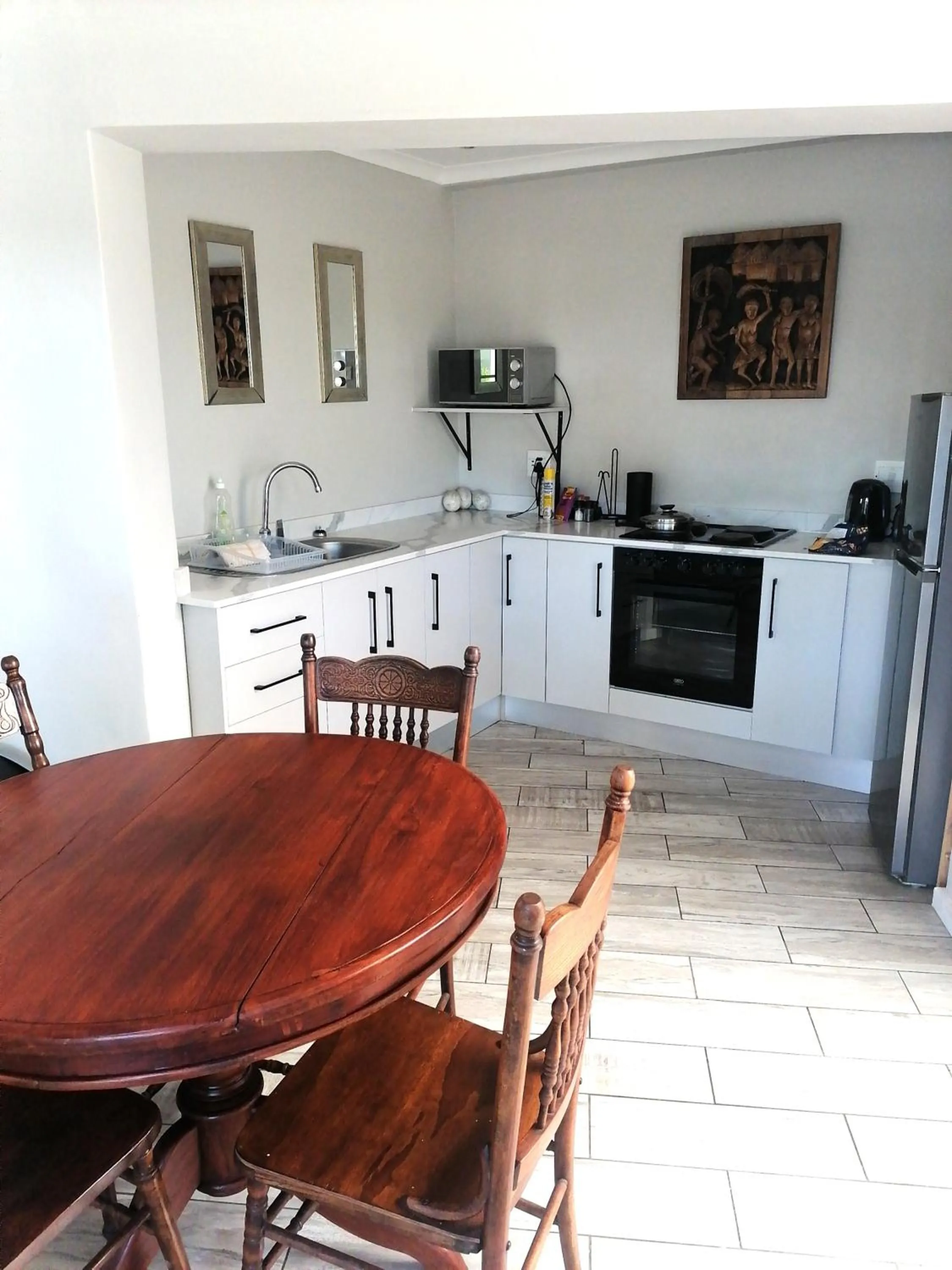 Kitchen or kitchenette in Conifer Beach House