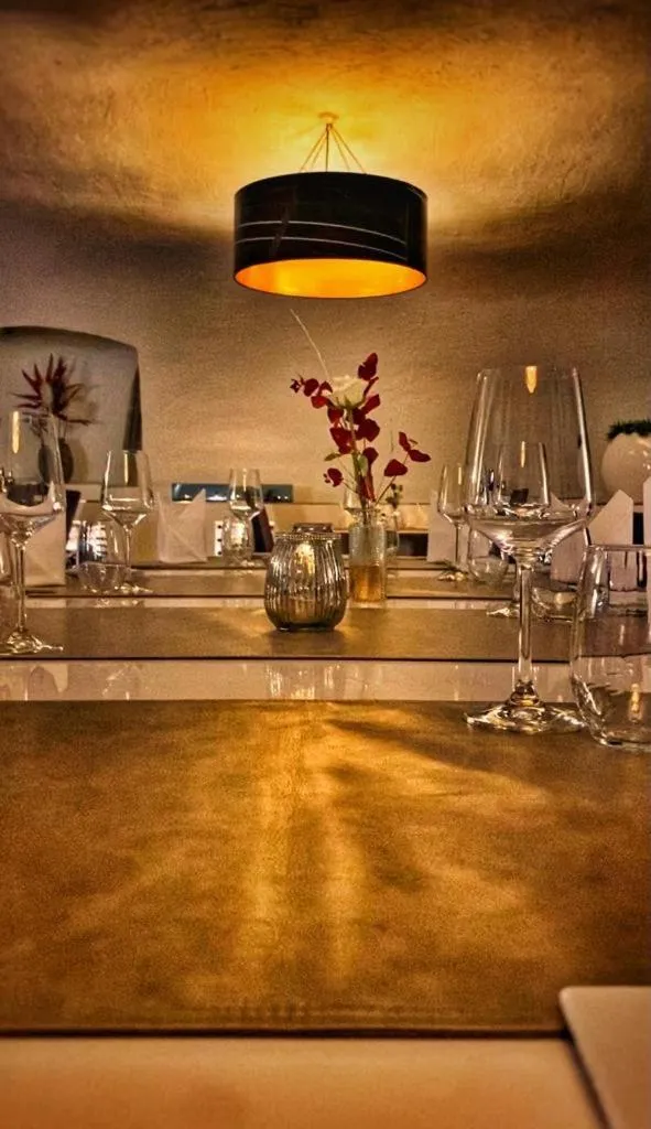 Restaurant/places to eat in Hotel Lekker