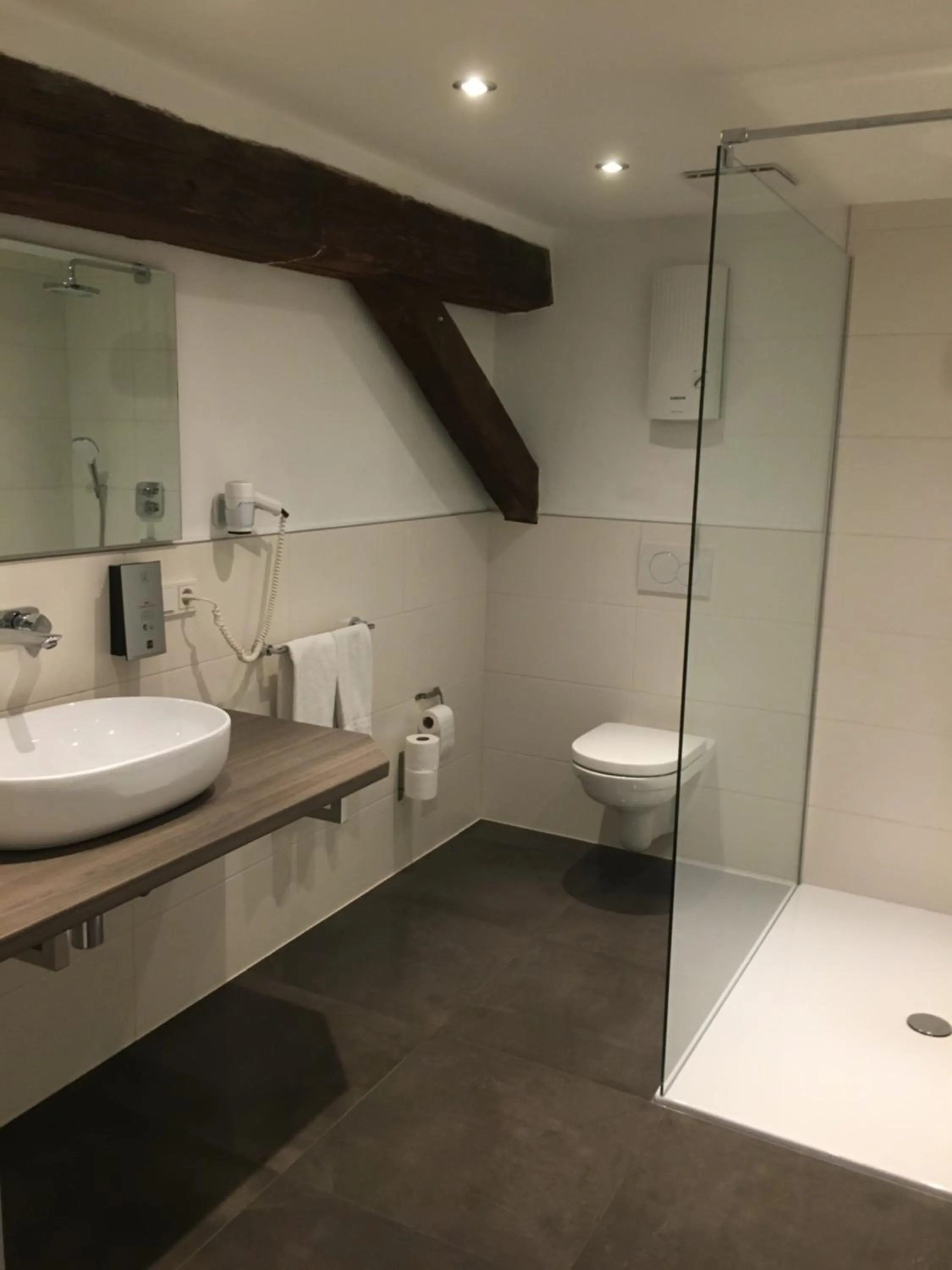 Bathroom in Hotel Lekker