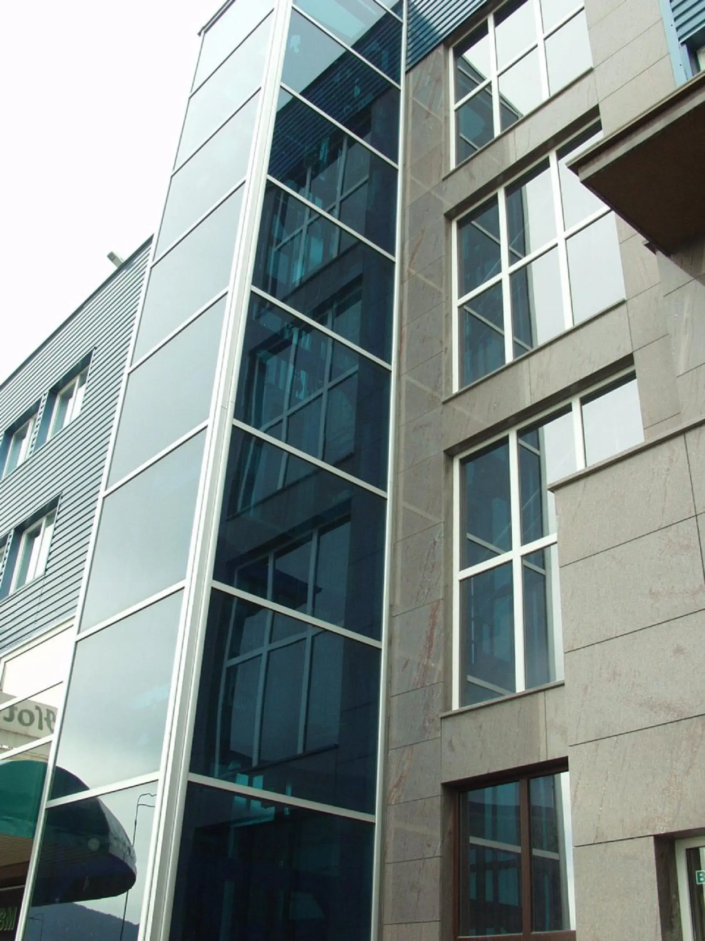 Facade/entrance in Hotel BM Facade/entrance in Hotel BM