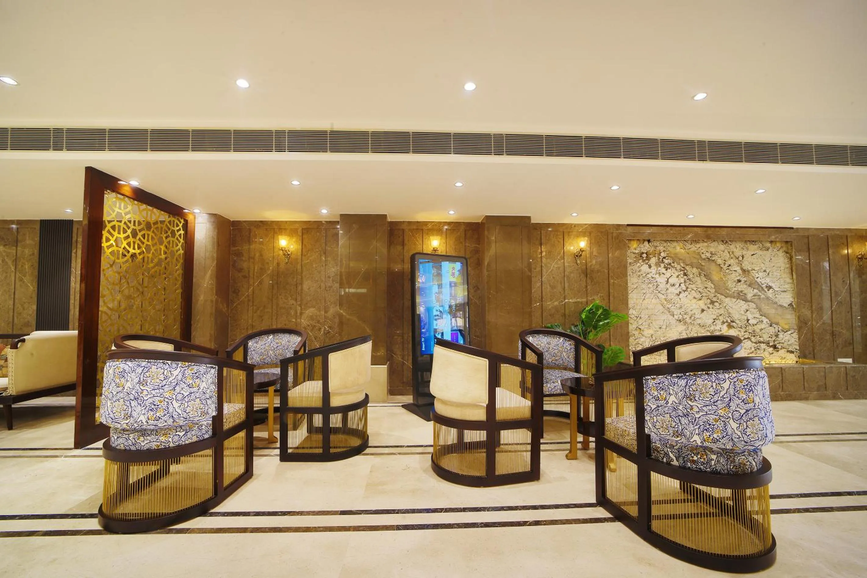 Lobby or reception in Hotel Holy Vivasa