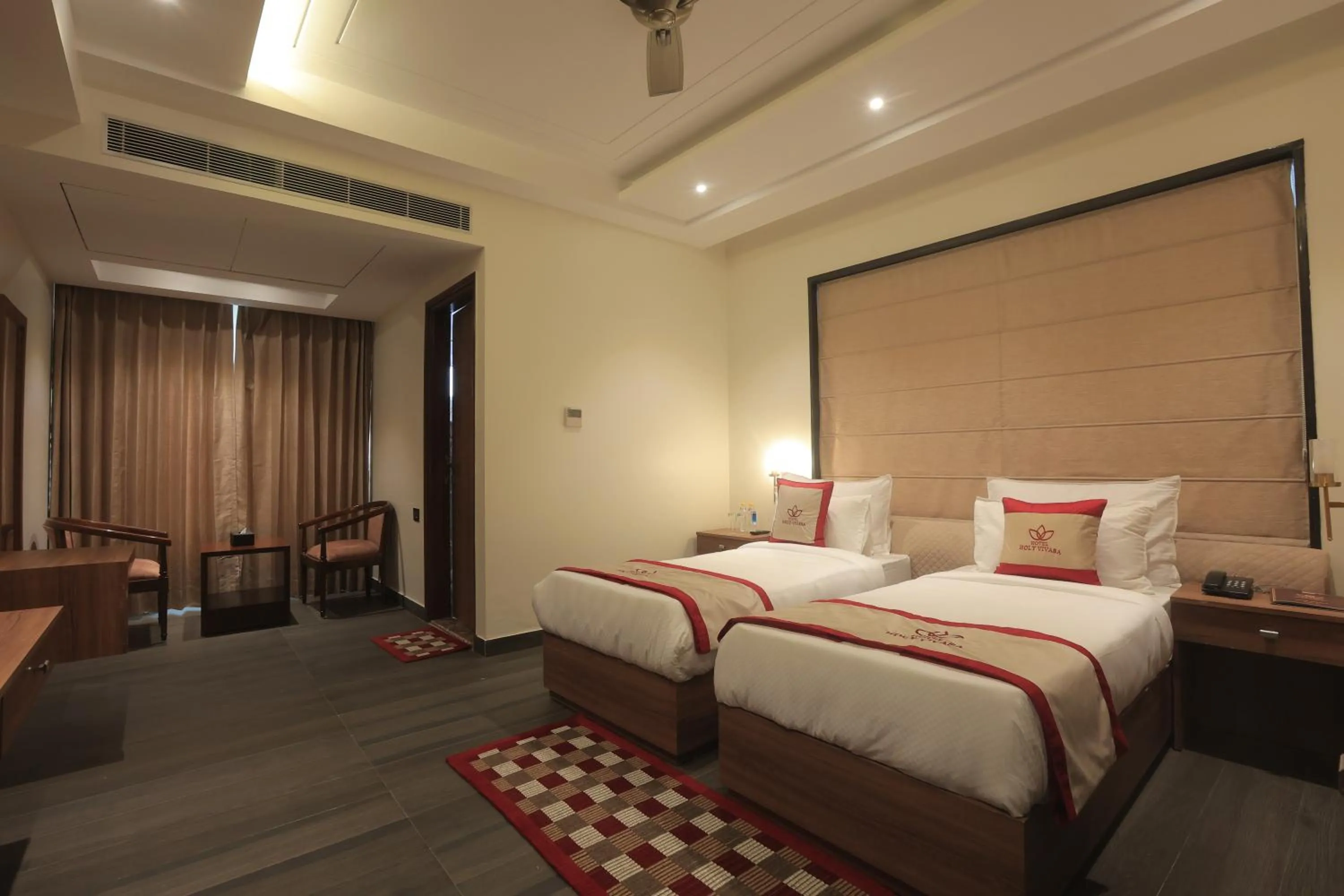 Bed in Hotel Holy Vivasa