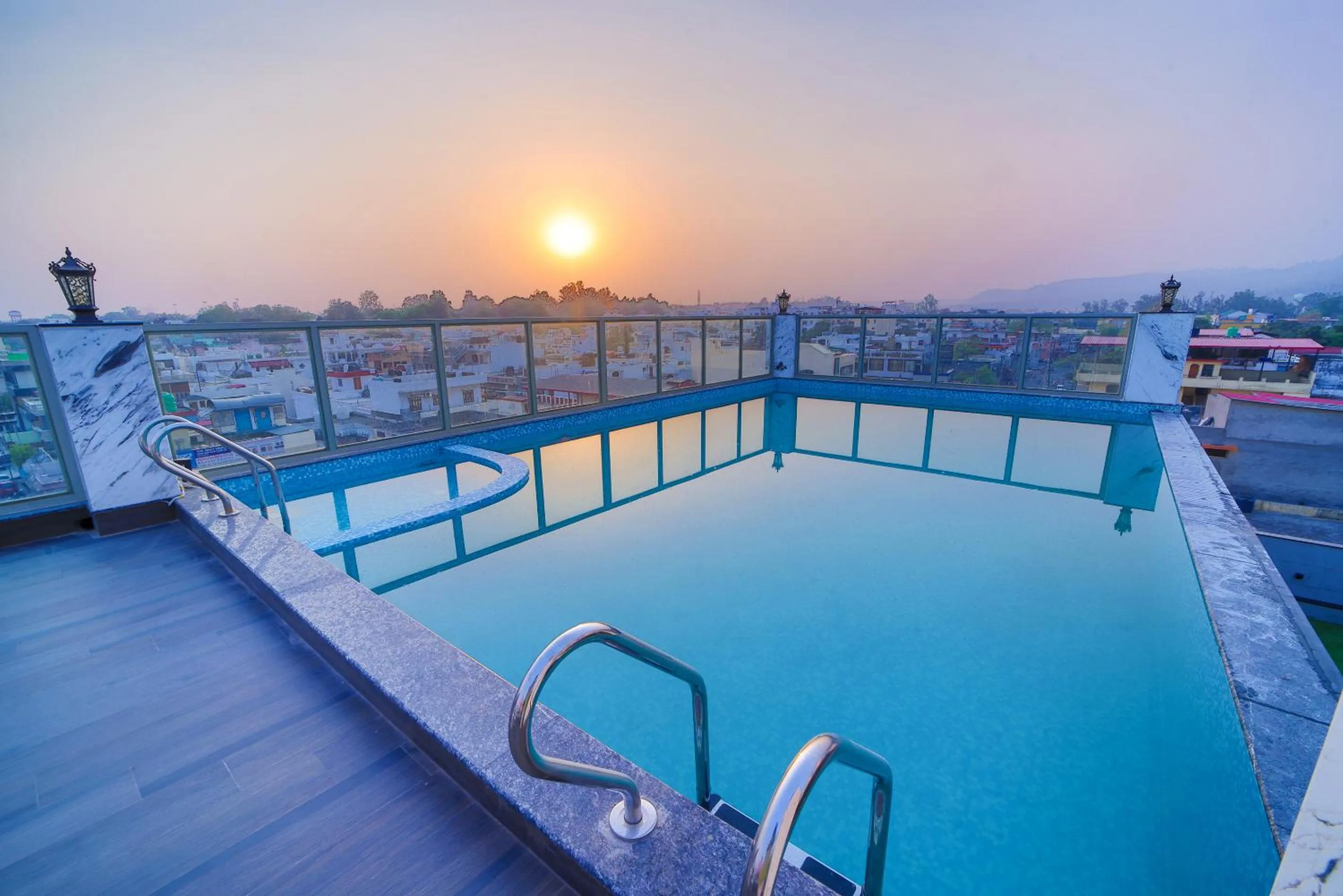 Swimming pool in Hotel Holy Vivasa