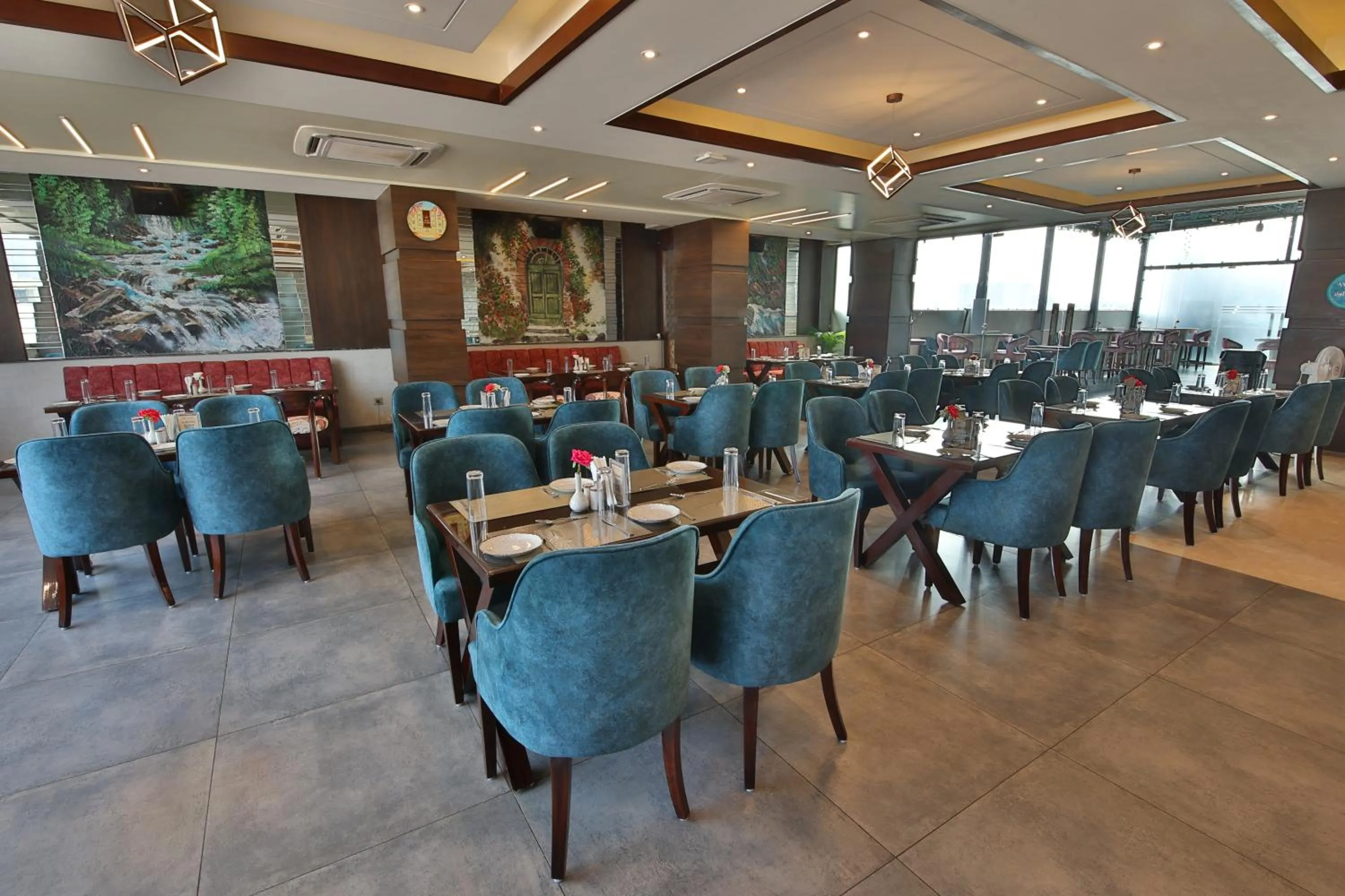 Seating area in Hotel Holy Vivasa