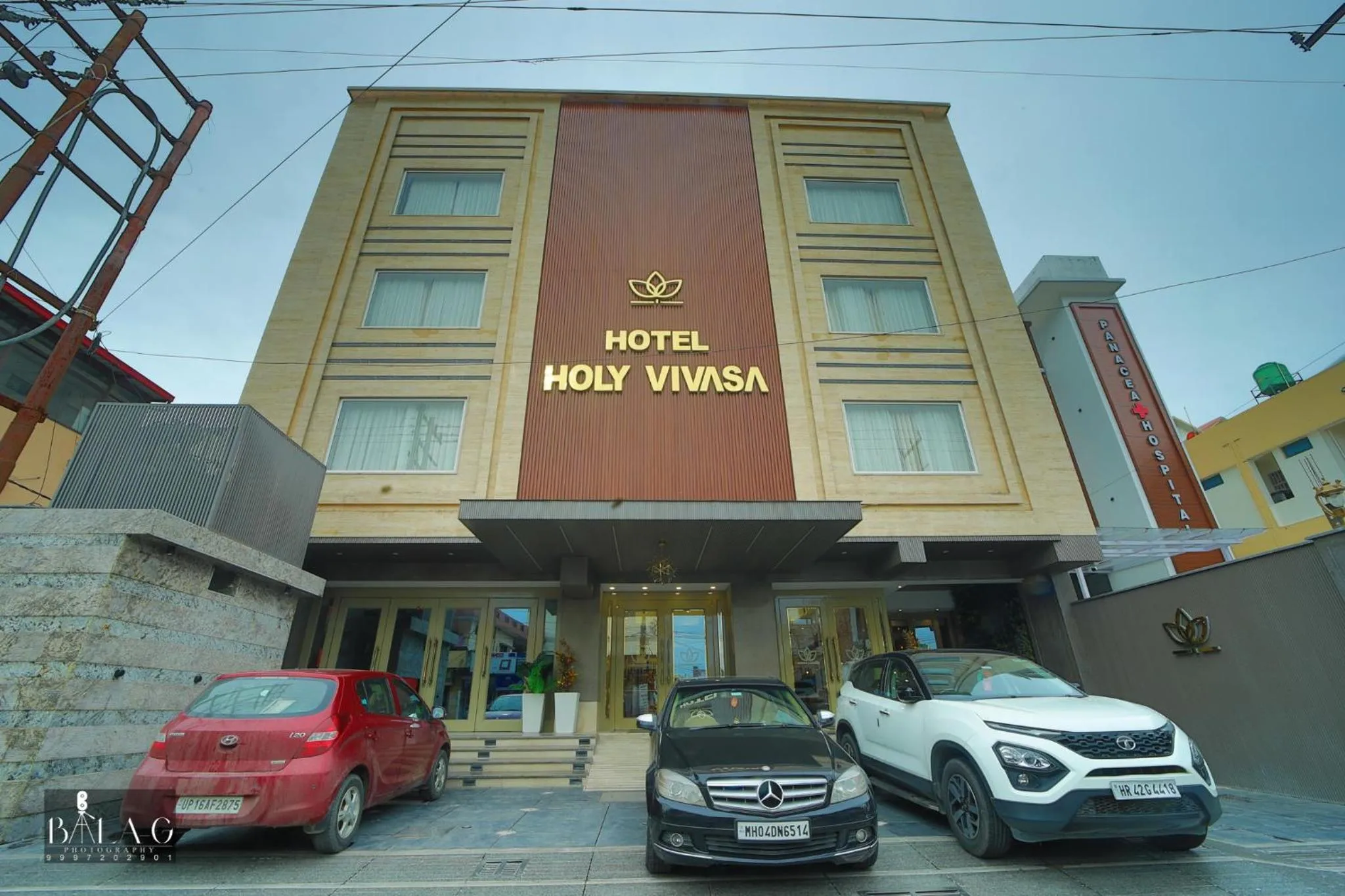 Property building in Hotel Holy Vivasa