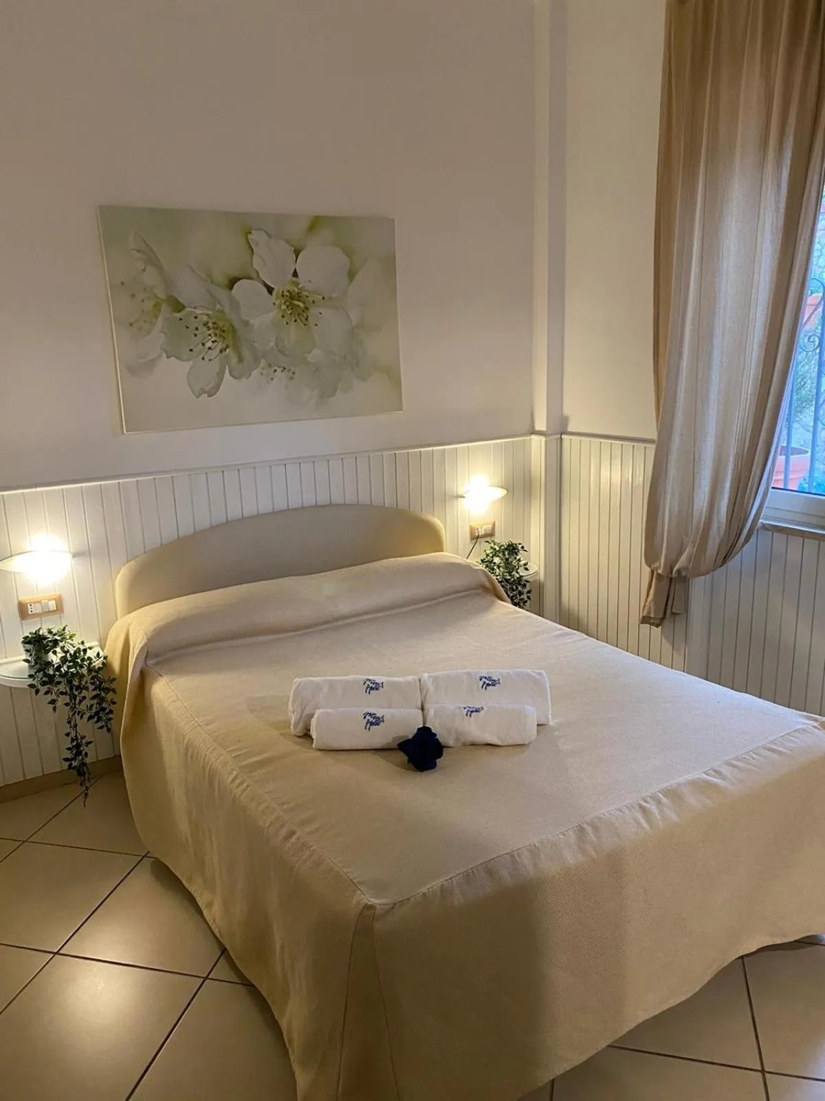 Bed in Mini Hotel - Angolo Di Paradiso -
