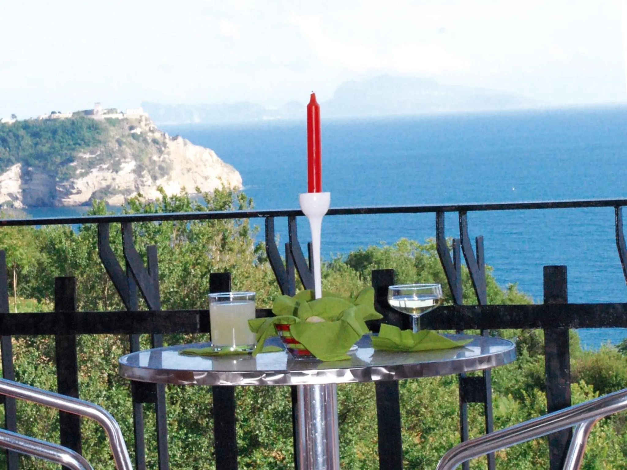 Patio in Mini Hotel - Angolo Di Paradiso -