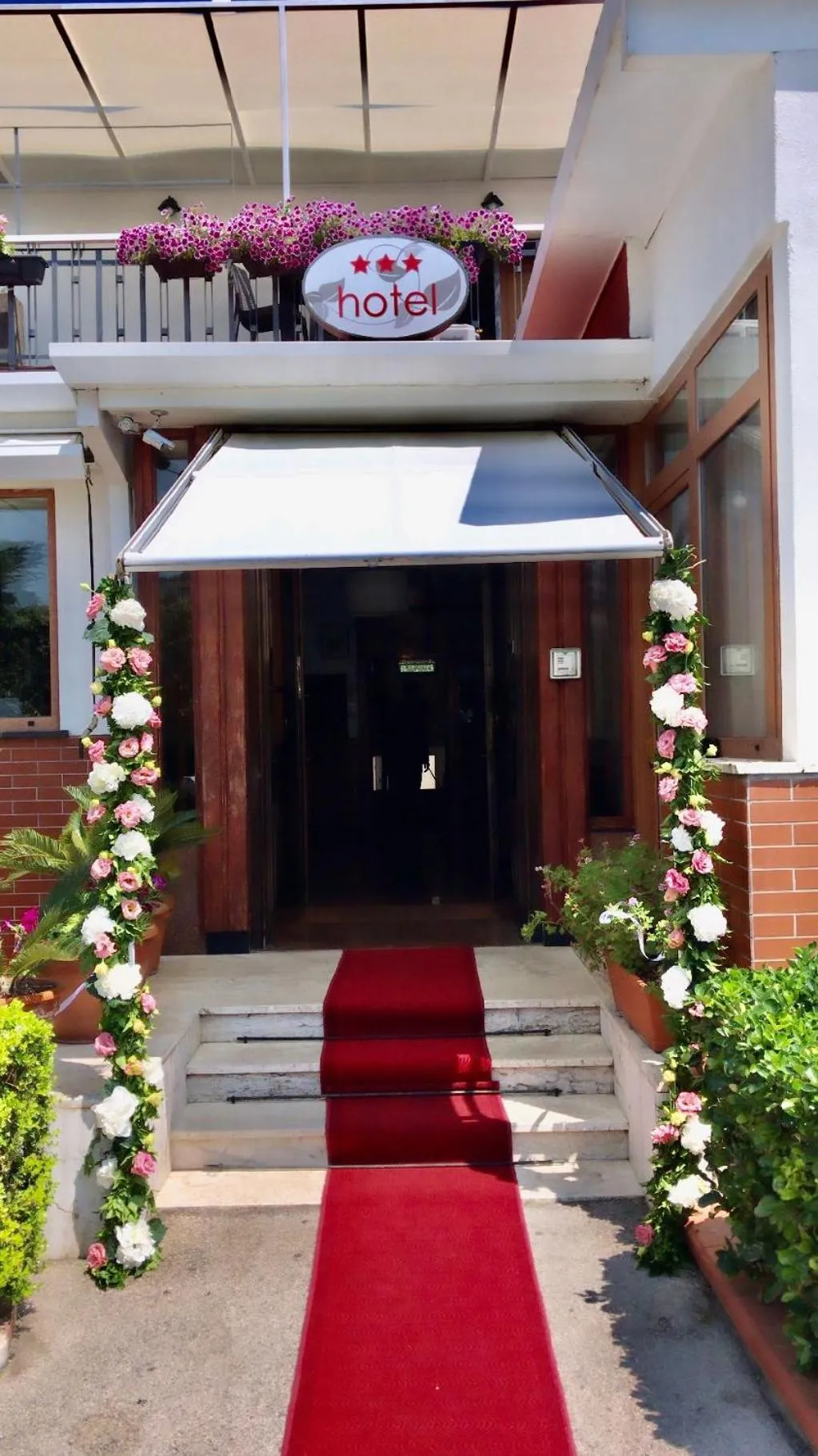 Facade/entrance in Mini Hotel - Angolo Di Paradiso -