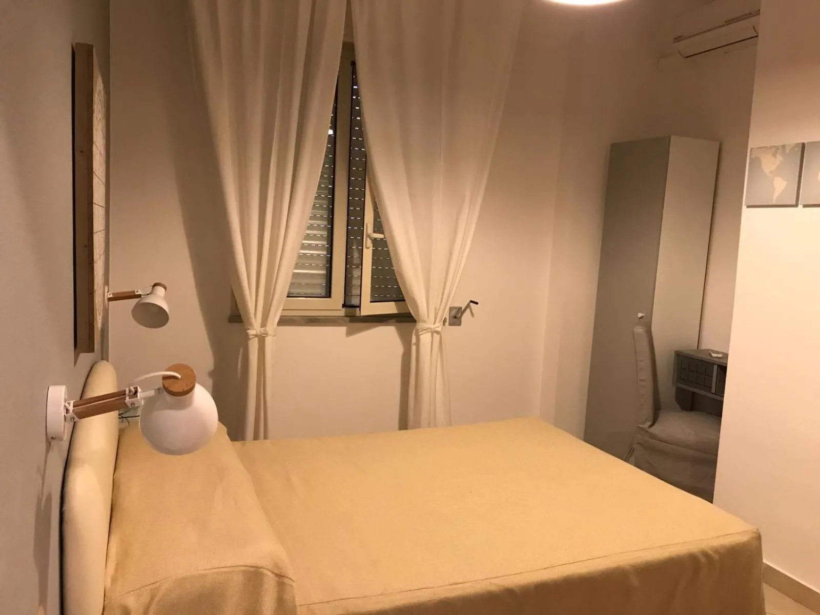 Photo of the whole room, Bed in Mini Hotel - Angolo Di Paradiso -