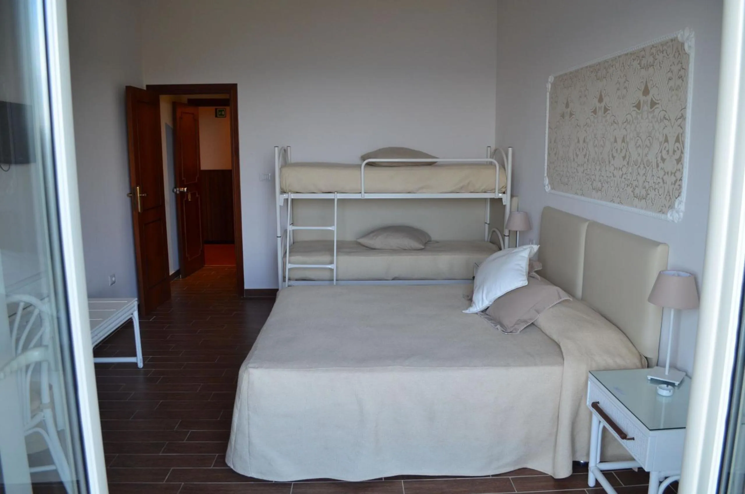 Bedroom, Bed in Mini Hotel - Angolo Di Paradiso -
