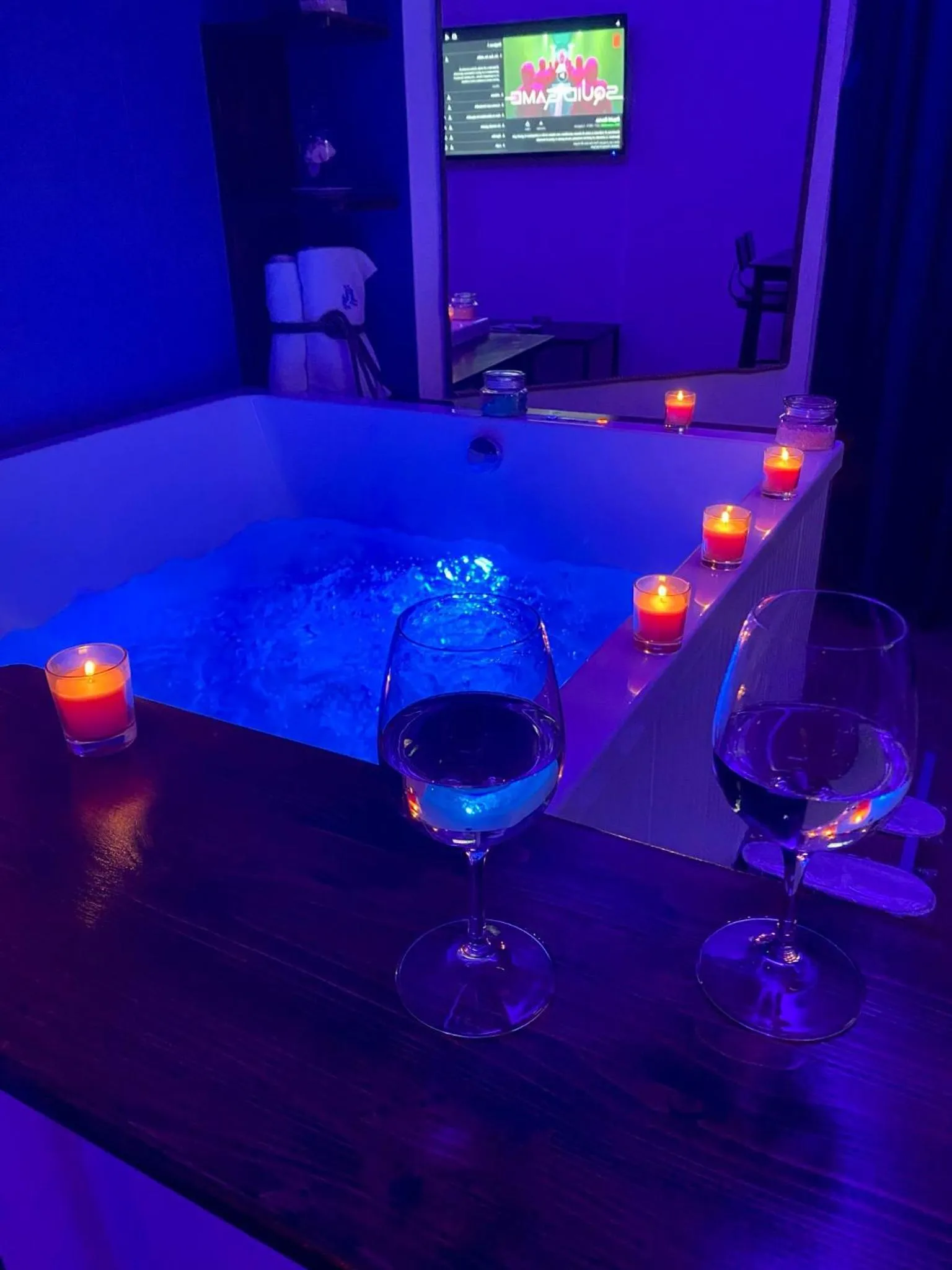 Hot Tub in Mini Hotel - Angolo Di Paradiso -