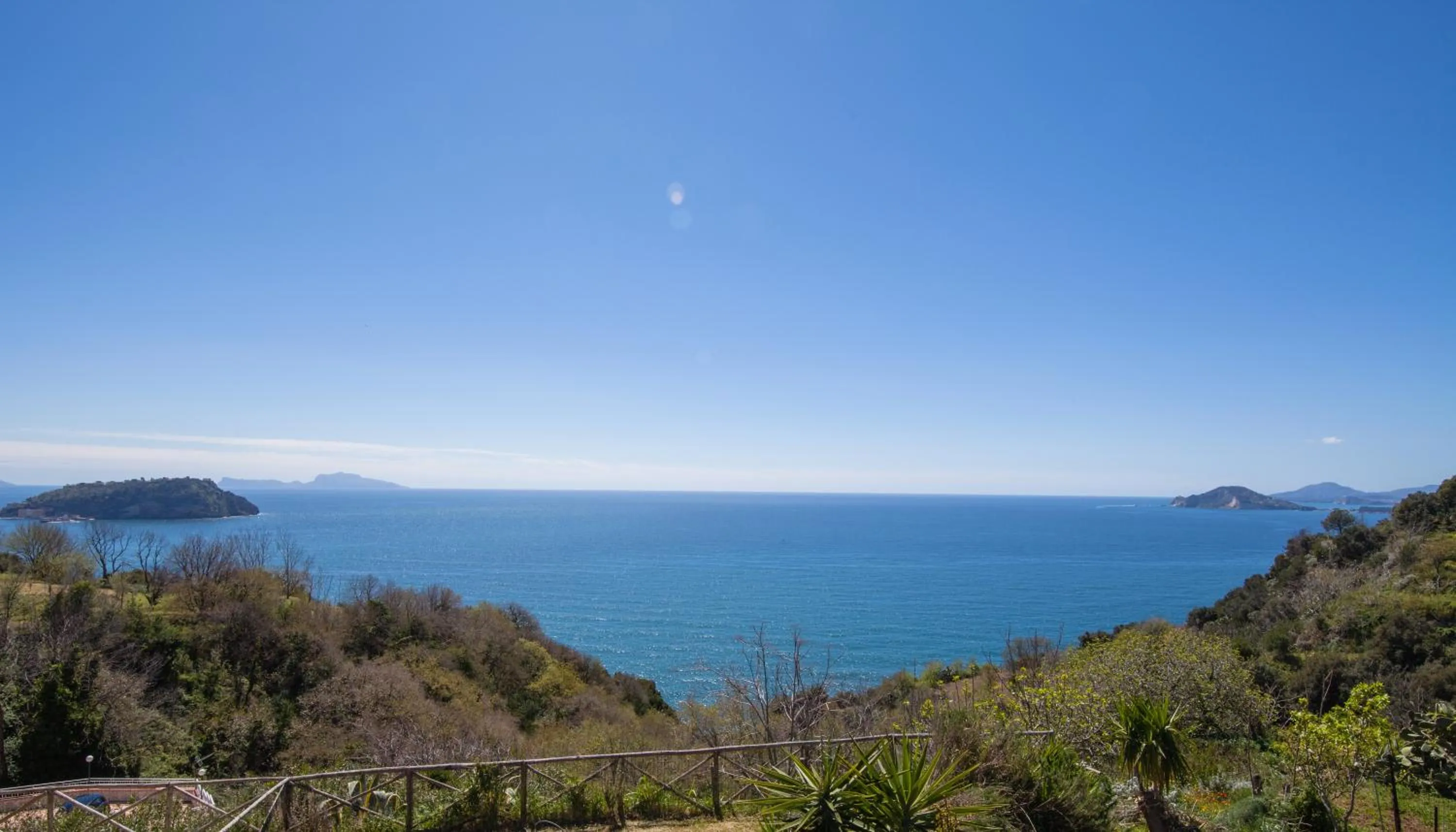 Sea view in Mini Hotel - Angolo Di Paradiso -