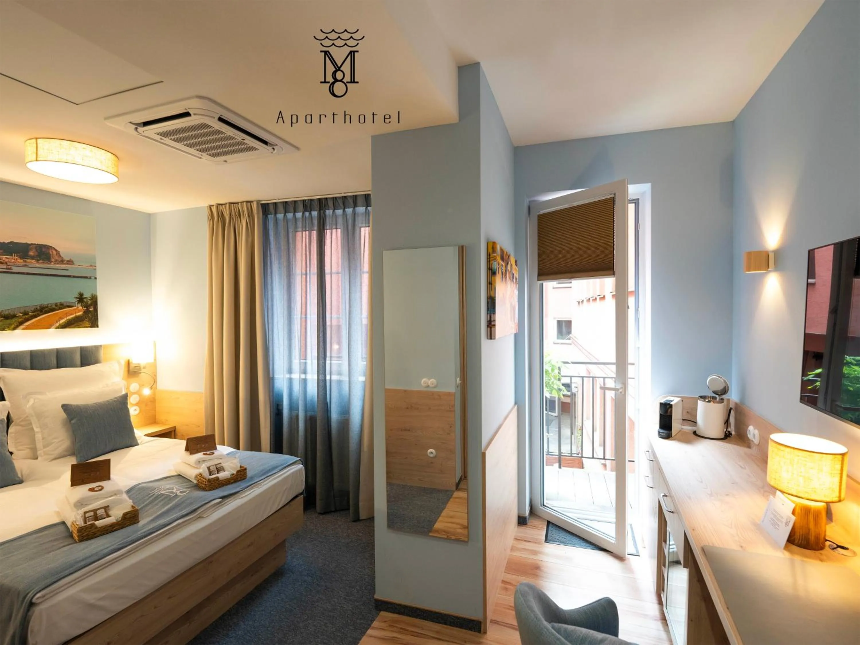 Bed in Mariensztat 8 Hotel