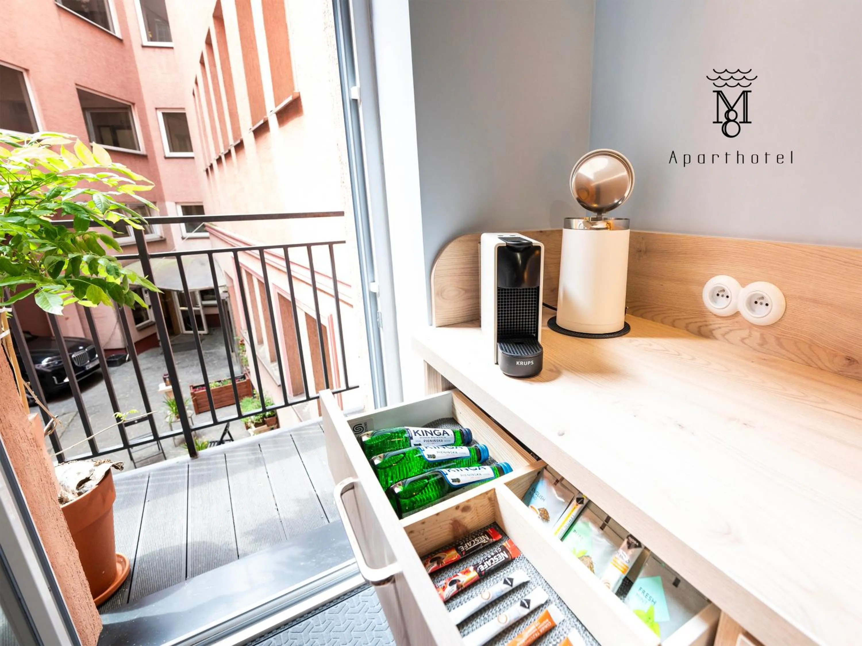 Coffee/tea facilities in Mariensztat 8 Hotel