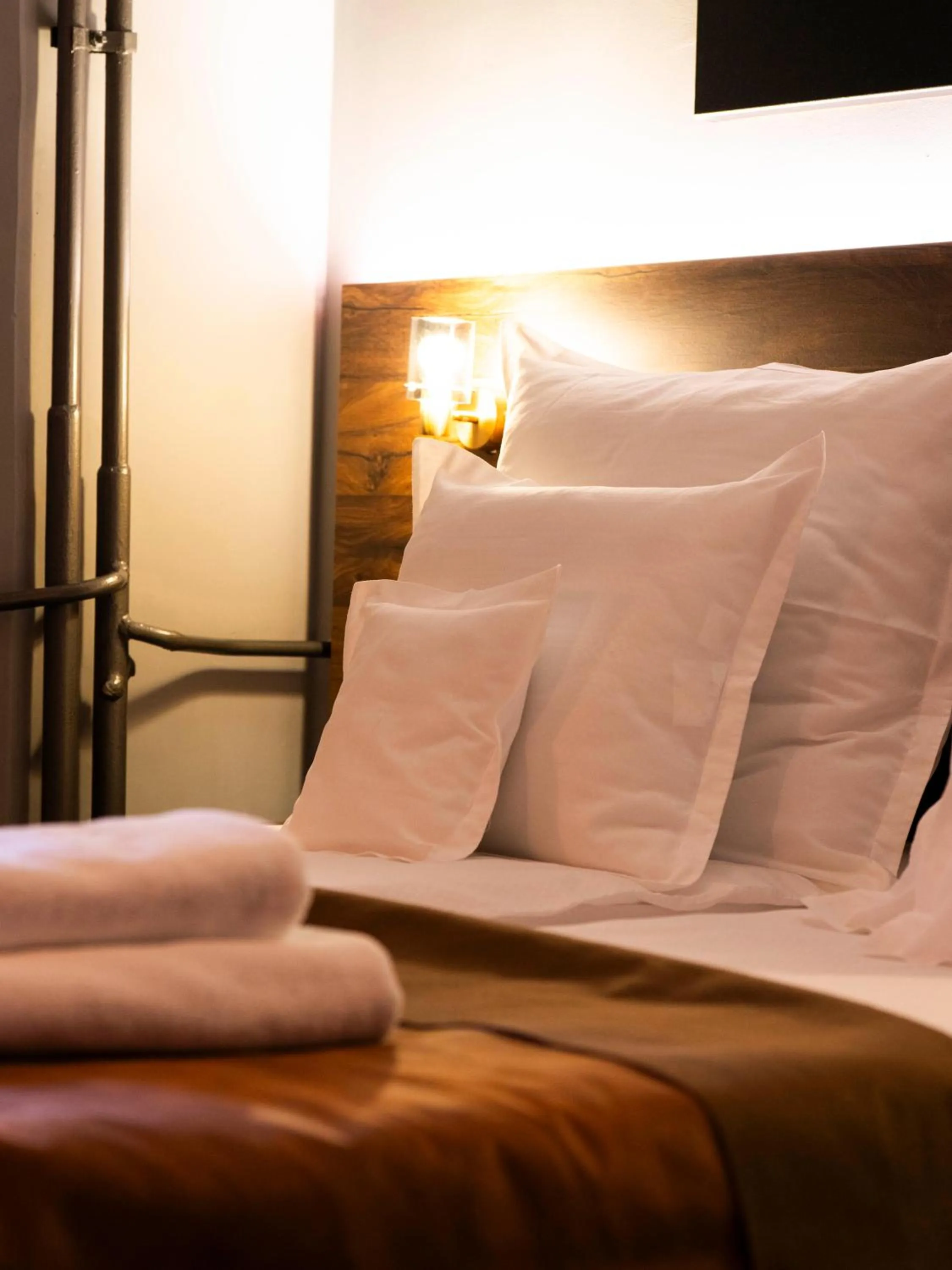 Bed in Mariensztat 8 Hotel