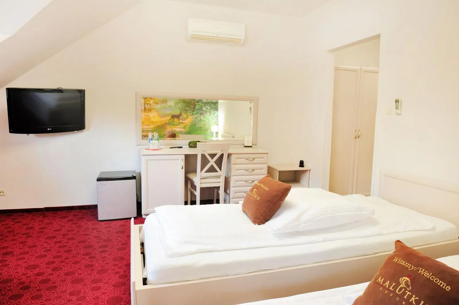 Photo of the whole room, Bed in Malutkie Resort