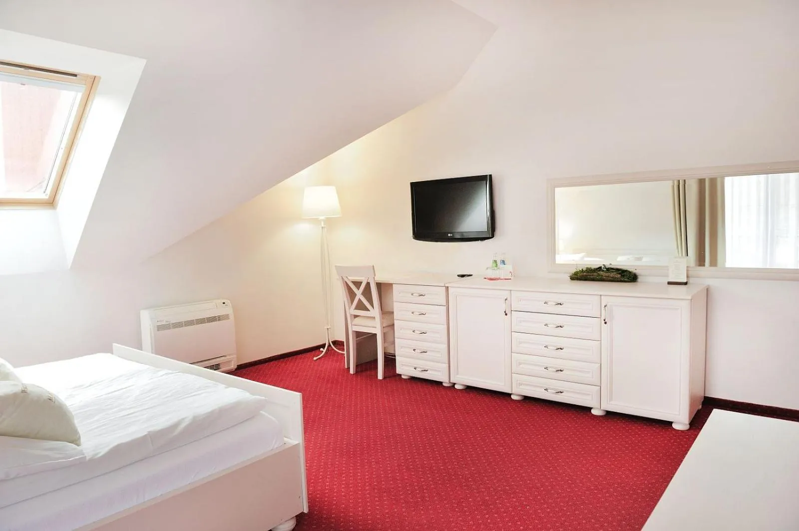 TV and multimedia, Bed in Malutkie Resort
