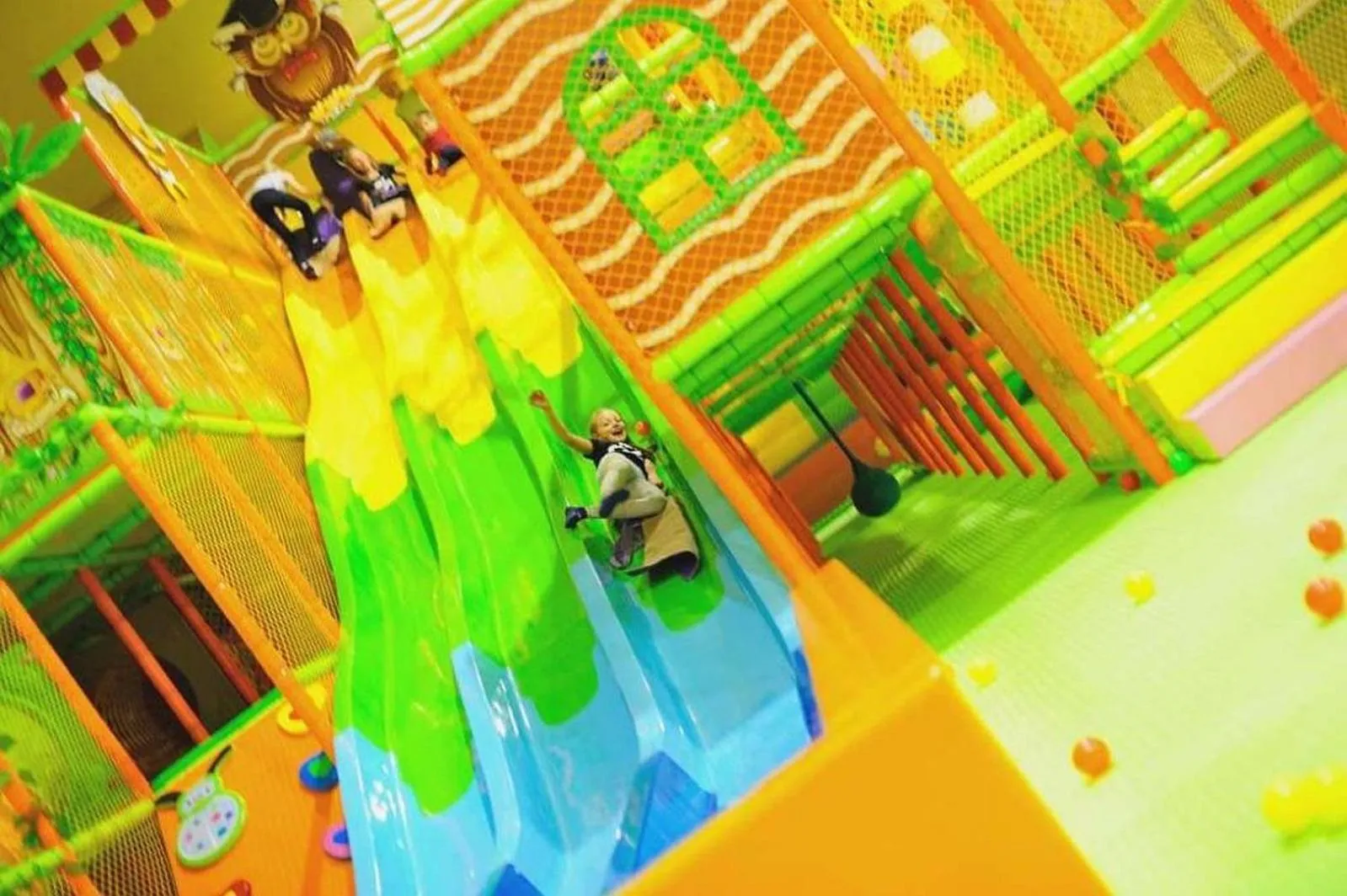 Children play ground in Malutkie Resort