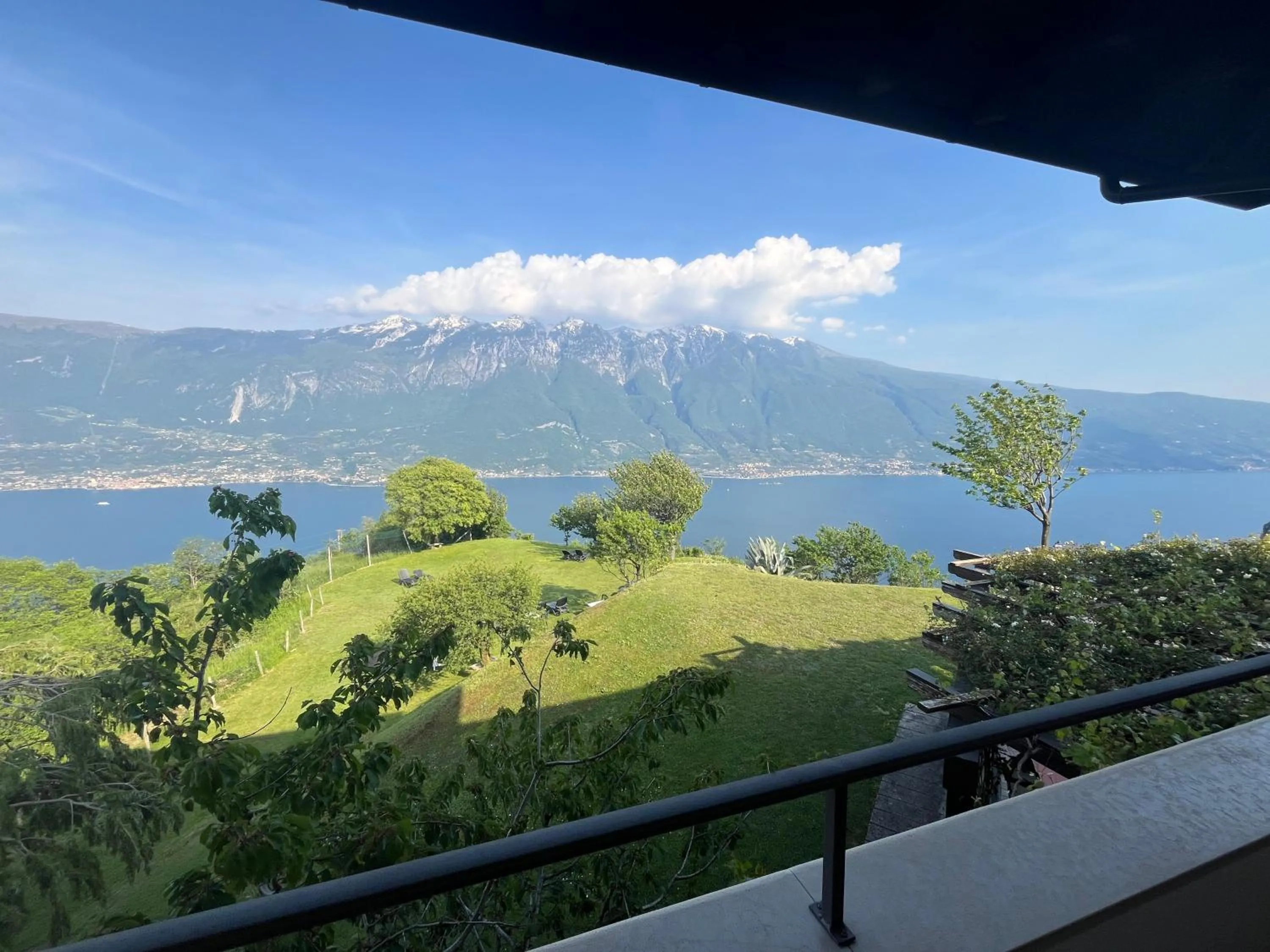 Spring in Villa Selene