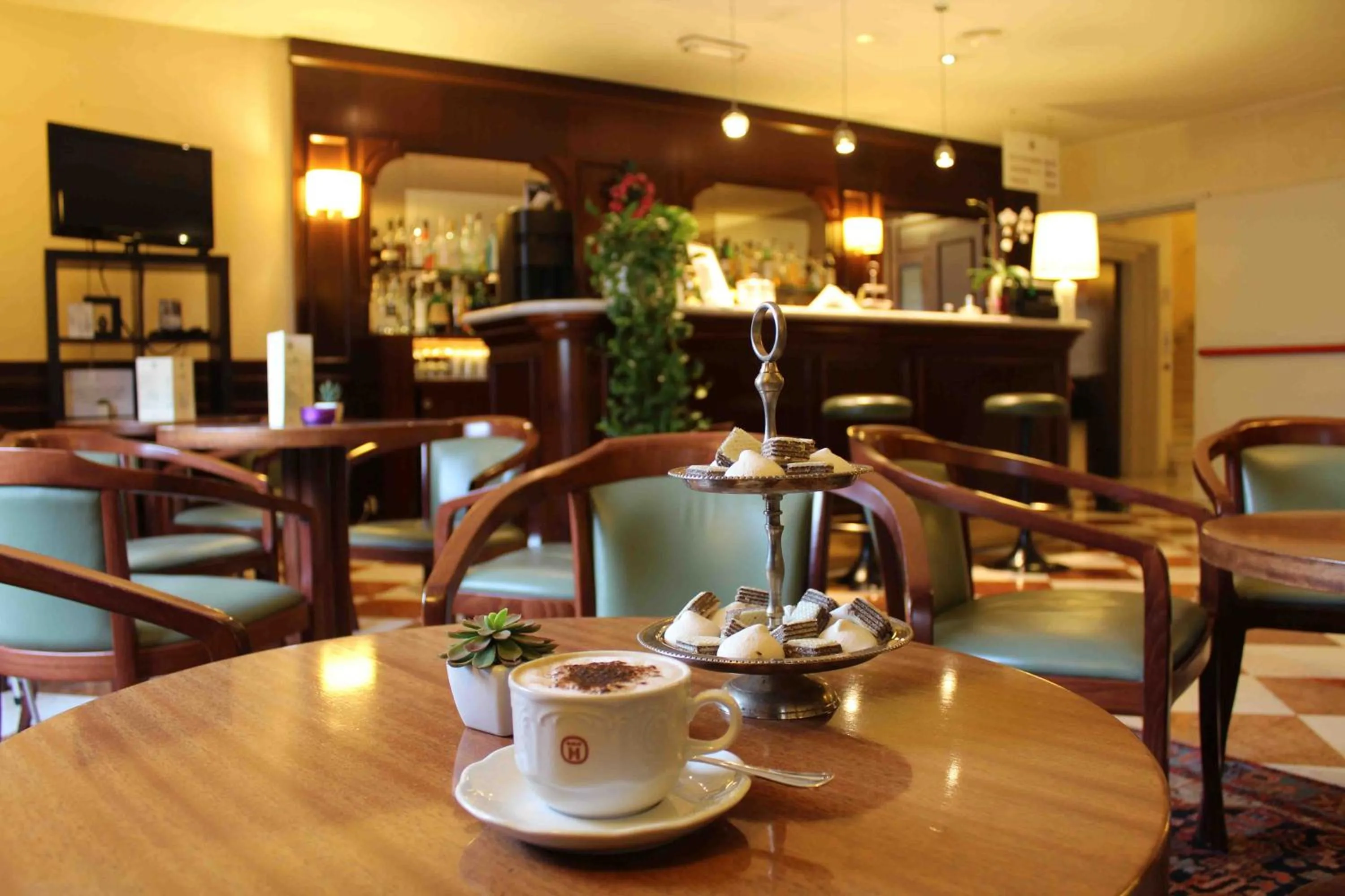 Lounge or bar in Hotel Alla Torre