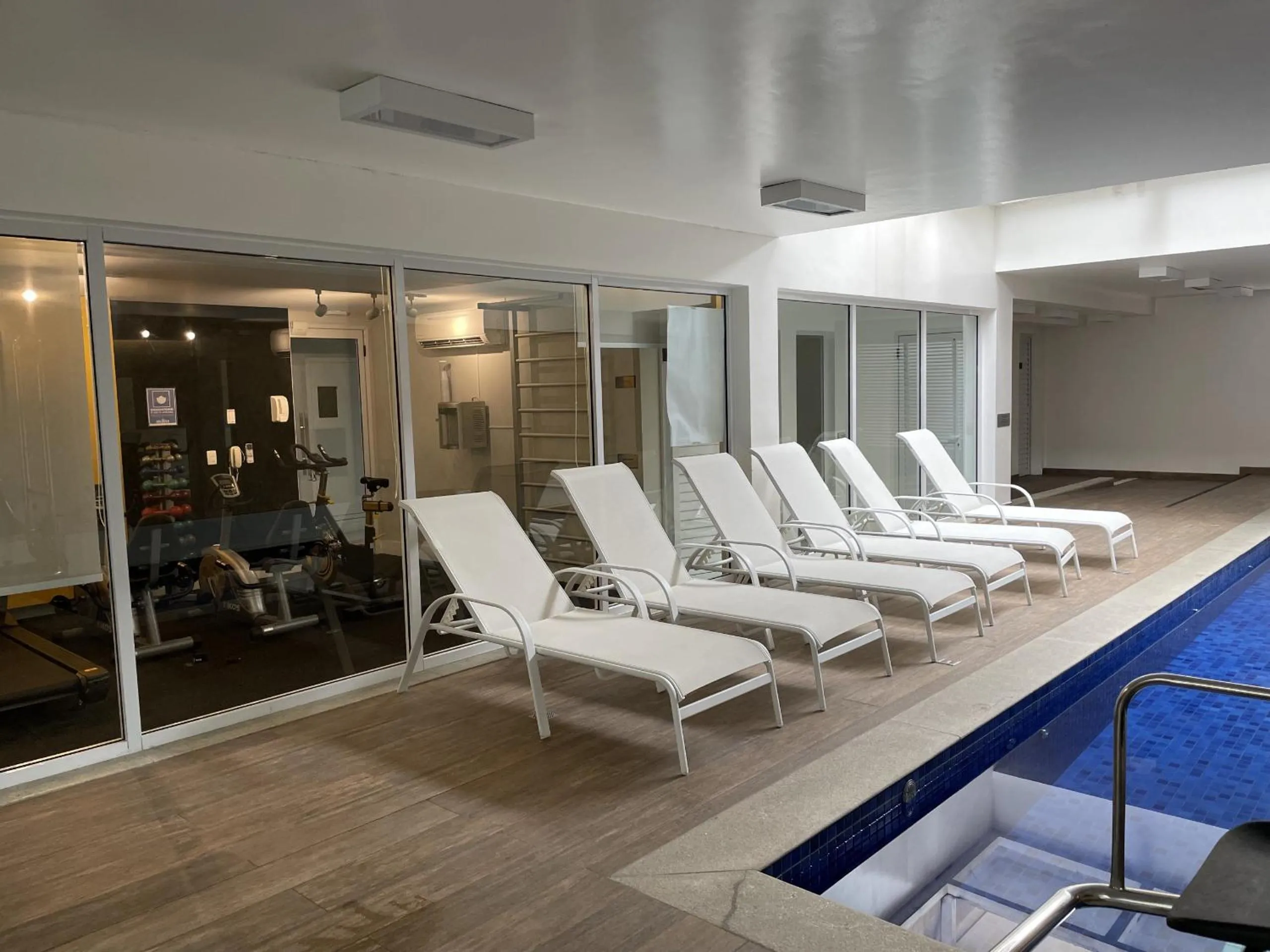 Swimming pool in Akile Hype