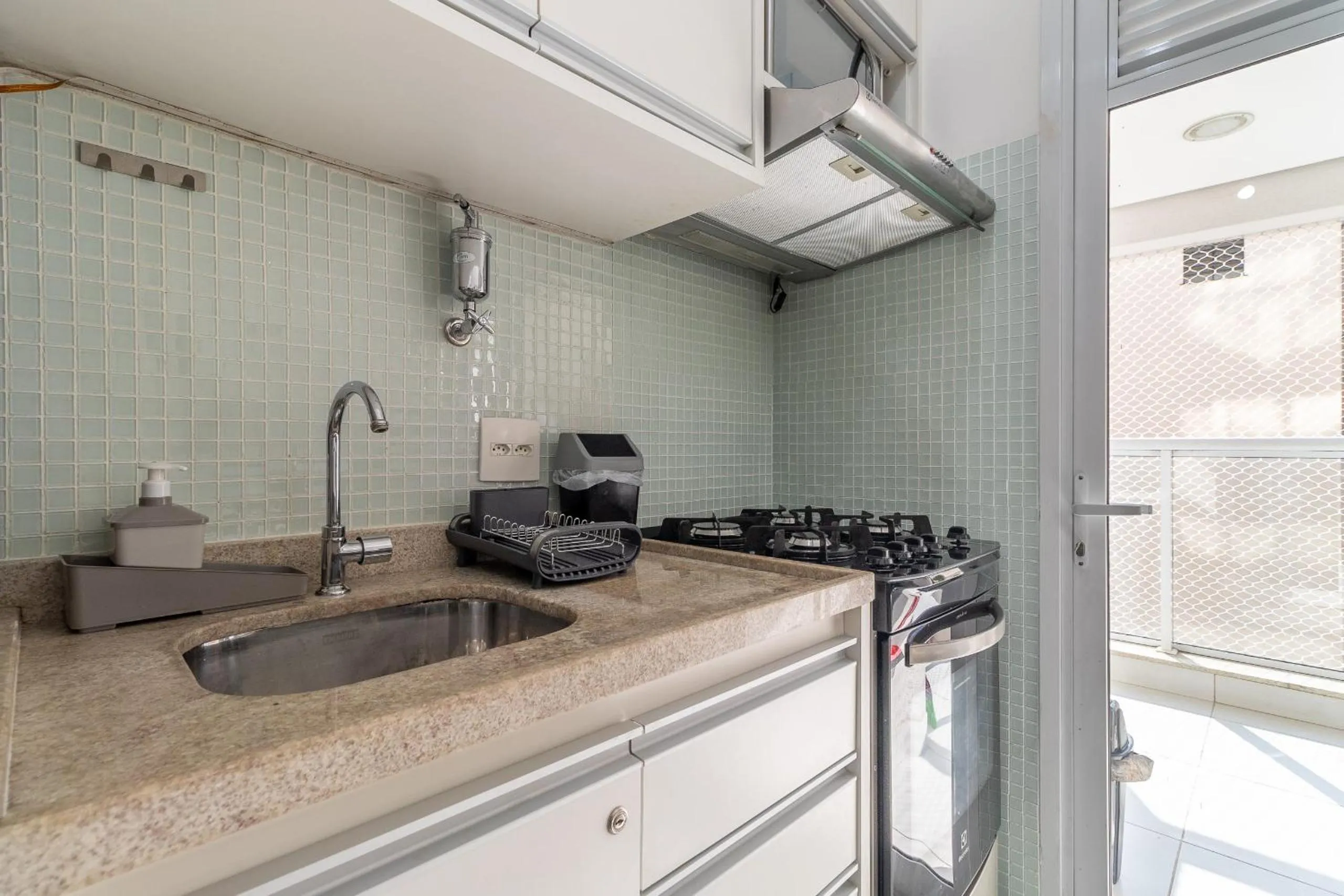 Kitchen or kitchenette in Akile Hype