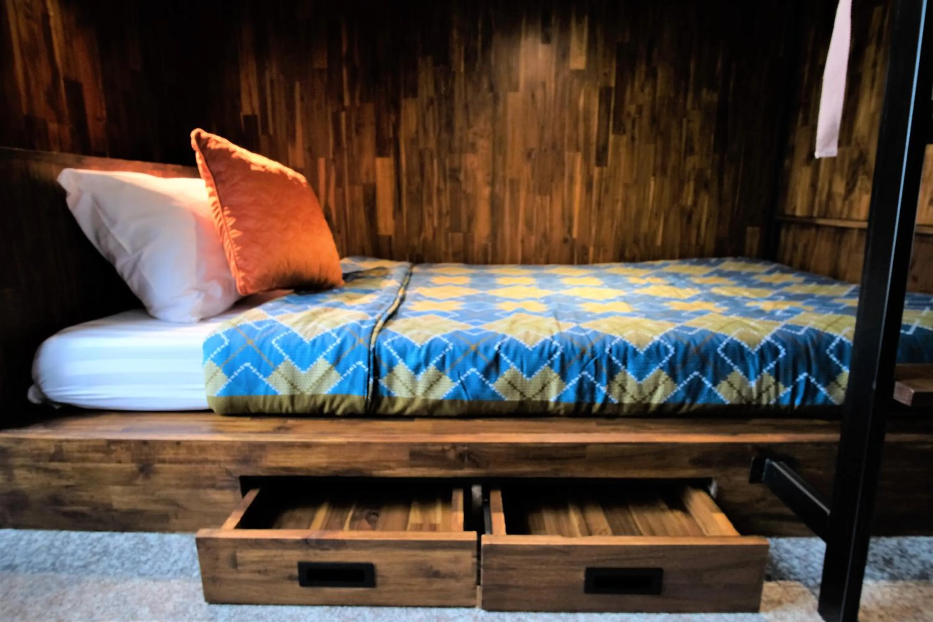 Bed in Cha Li's Family Hotel&Hostel