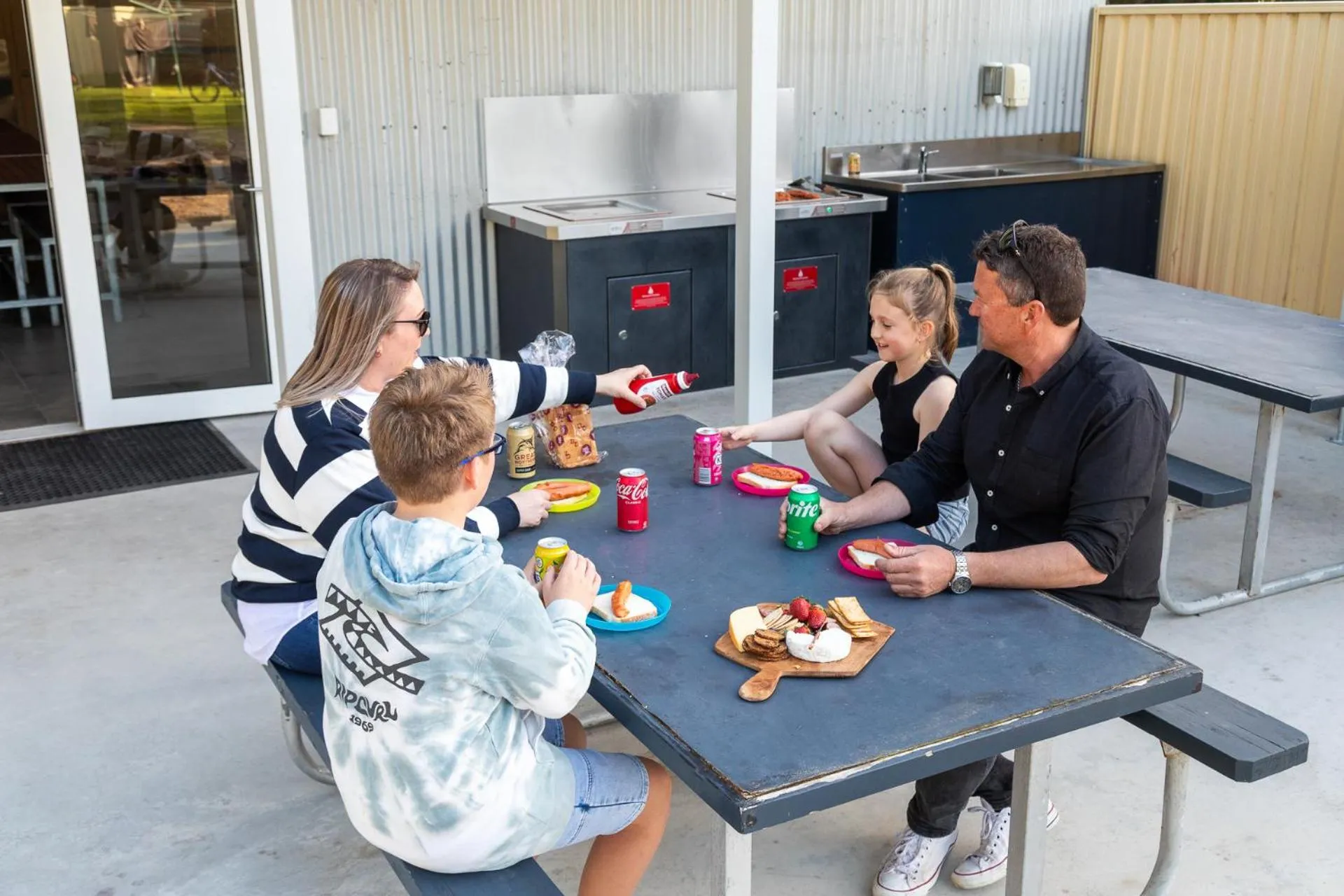 BBQ facilities in Robe Holiday Park