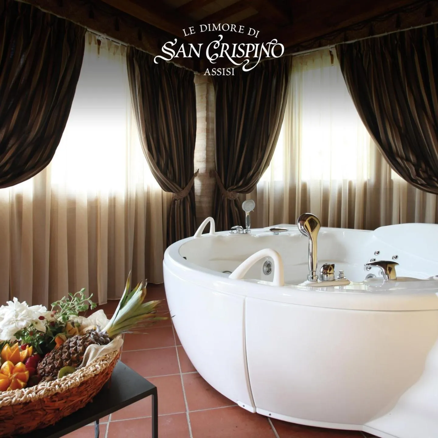 Hot Tub in Resort e Spa San Crispino