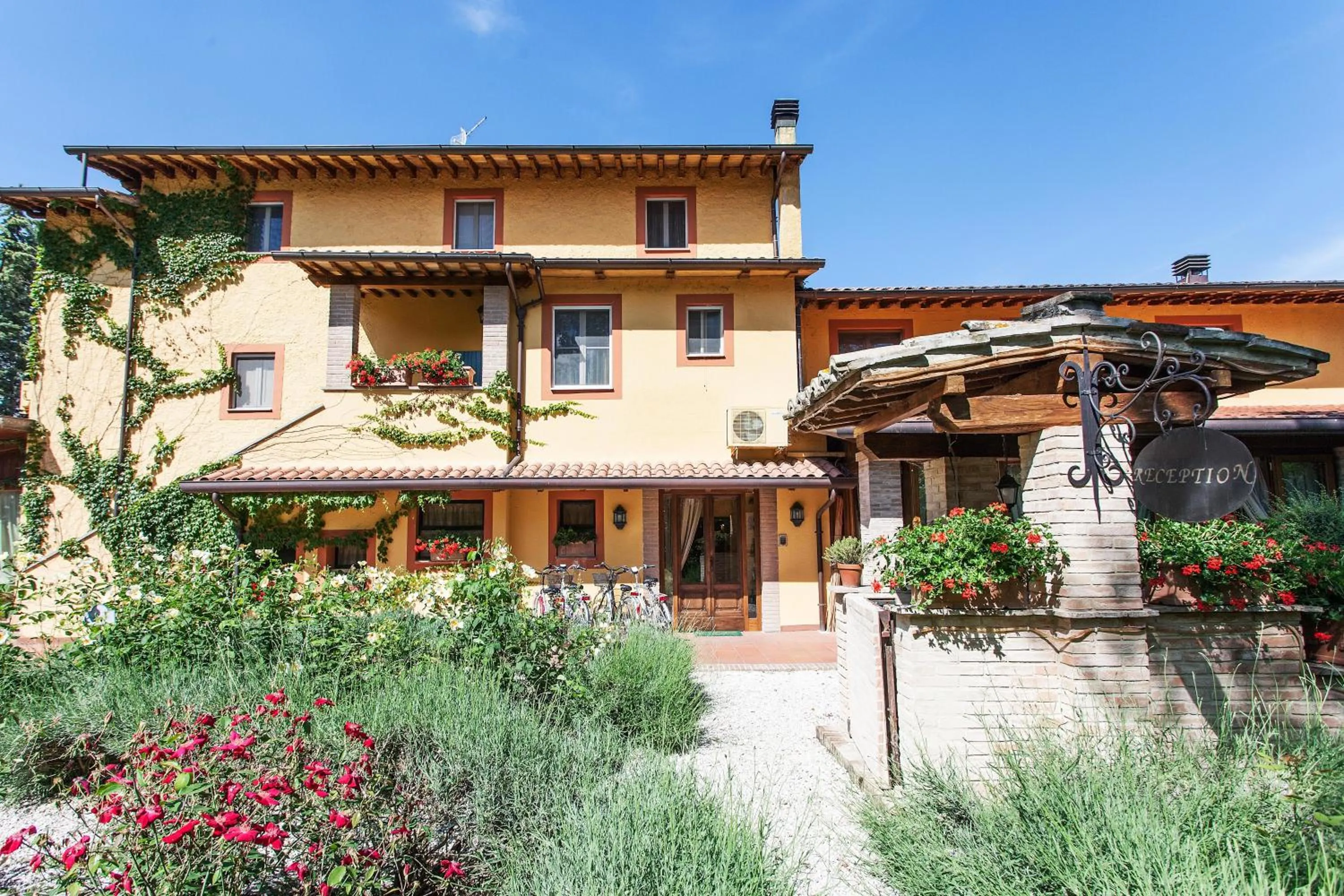 Patio in Resort e Spa San Crispino