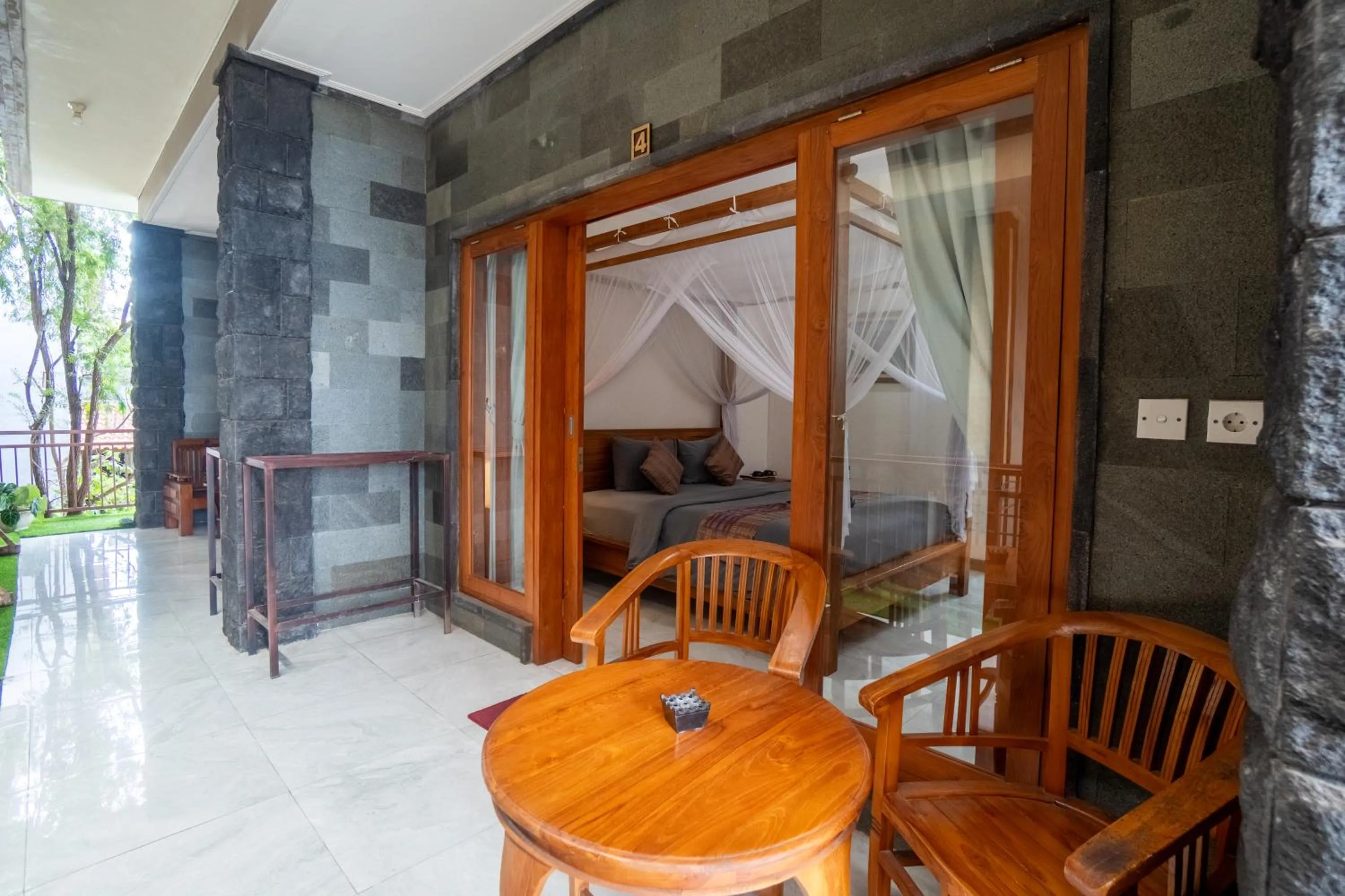 Patio in PAK'VO'HOUSE