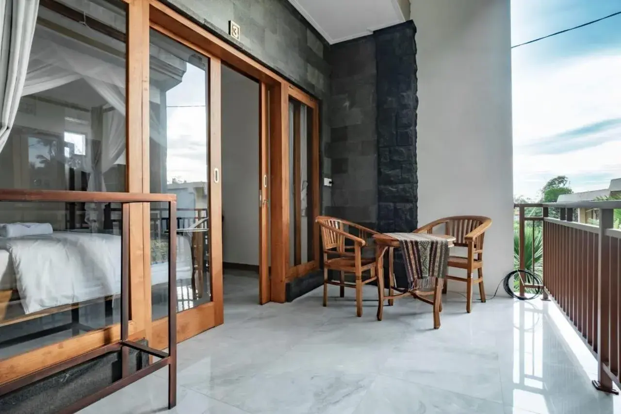 Deluxe Double Room with Balcony in PAK'VO'HOUSE Deluxe Double Room with Balcony in PAK'VO'HOUSE