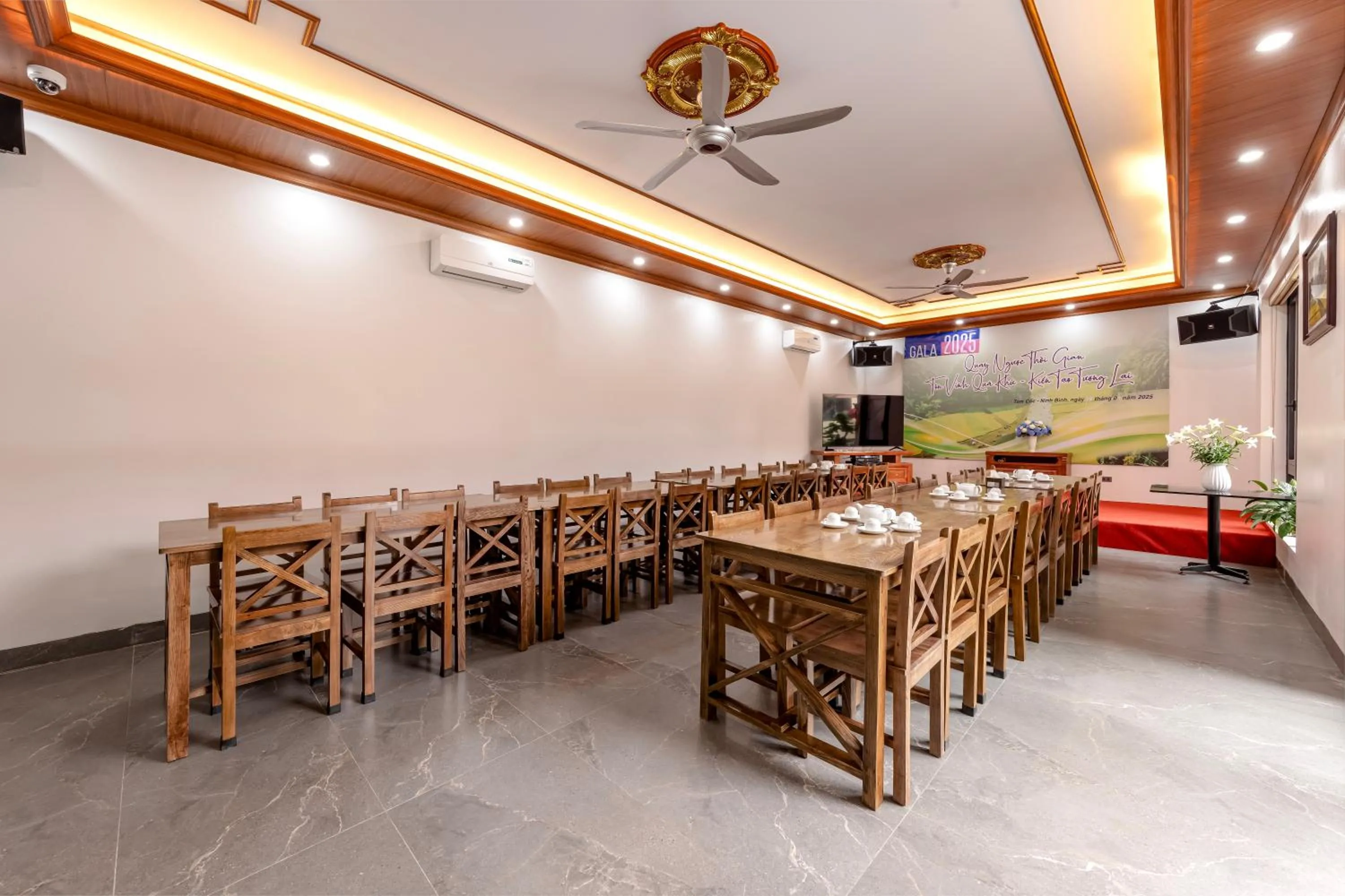 Dining area in Tam Coc Center Luxury Hotel & Villa