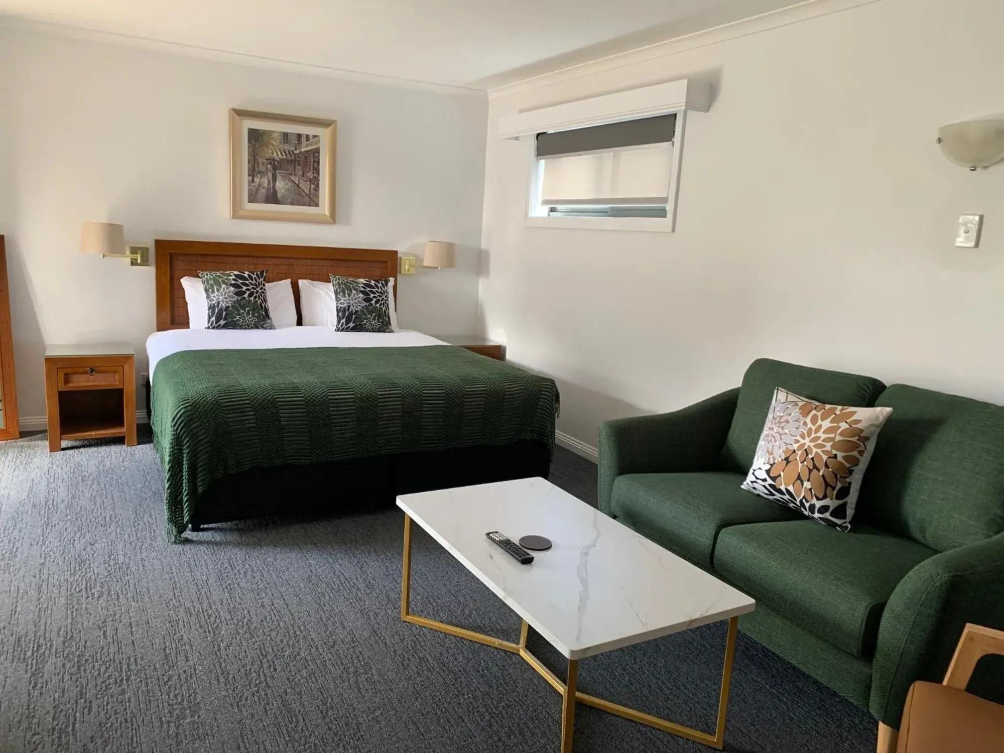 Bed in Armidale Pines Motel Bed in Armidale Pines Motel