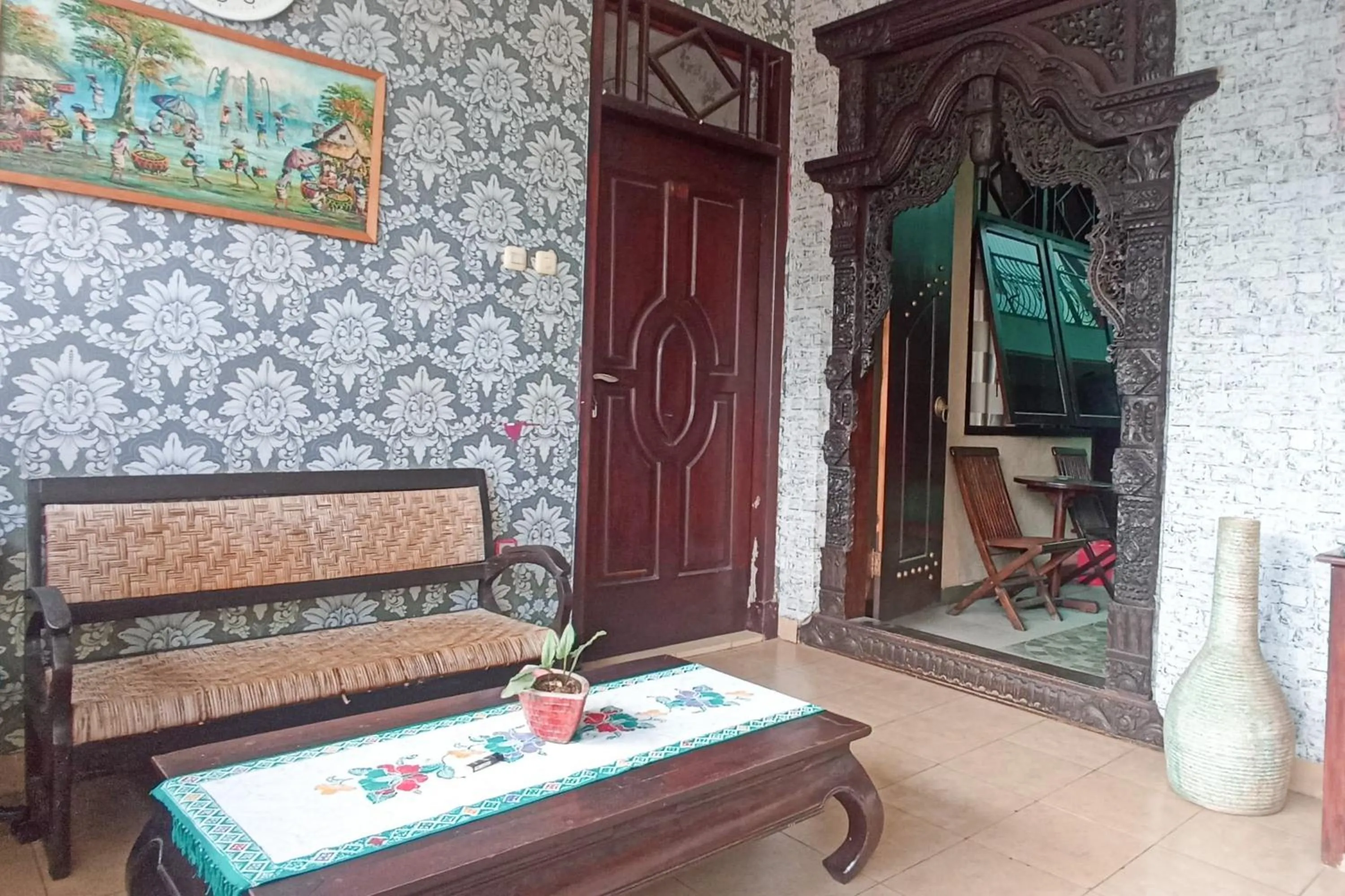 Seating area in Trihakso Guest House near Kaliurang RedPartner