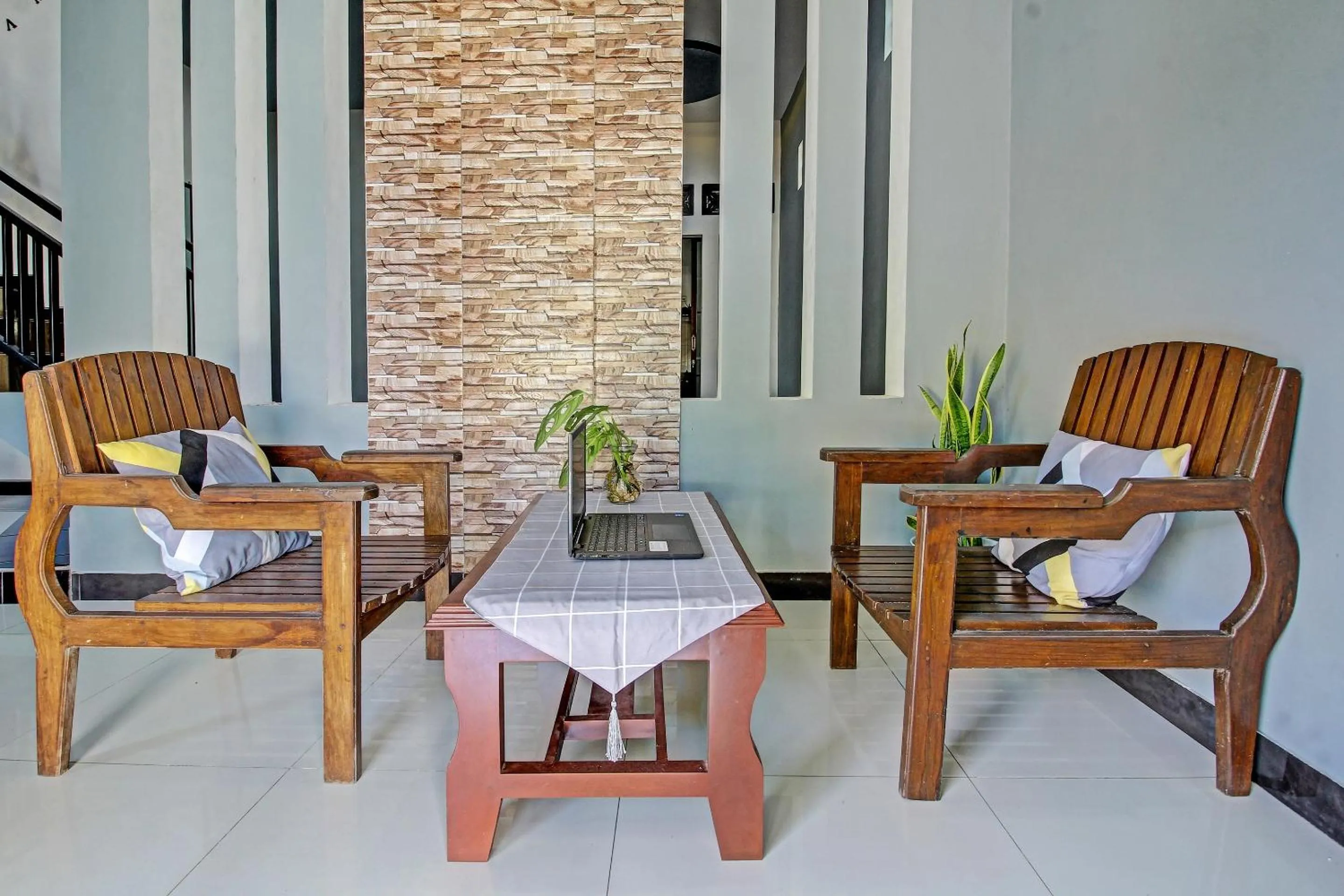 Lobby or reception in OYO Life 91177 Desa Wisata Duren Sari