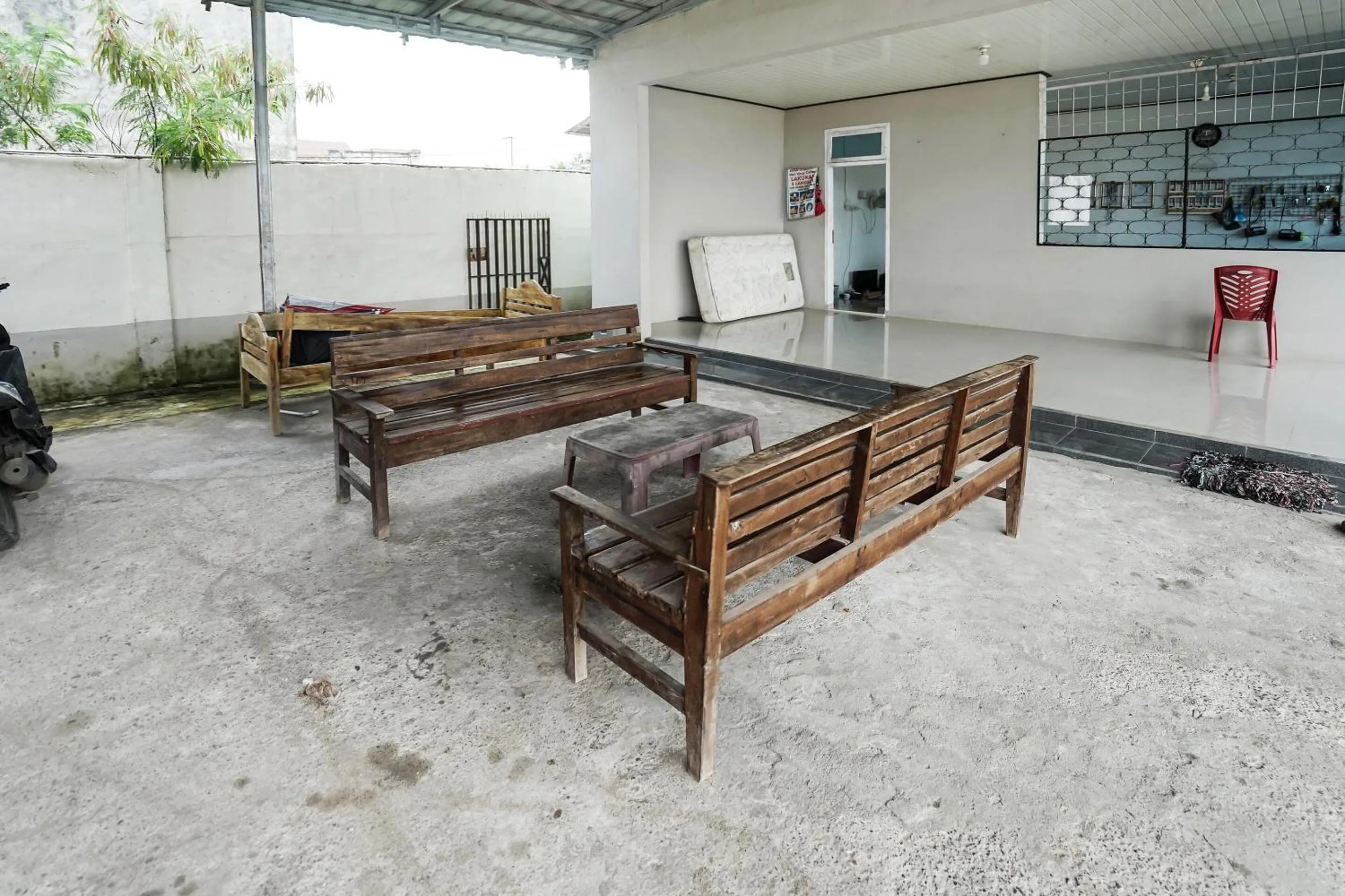 Lobby or reception in Hotel O Penginapan Indah Permai Syariah