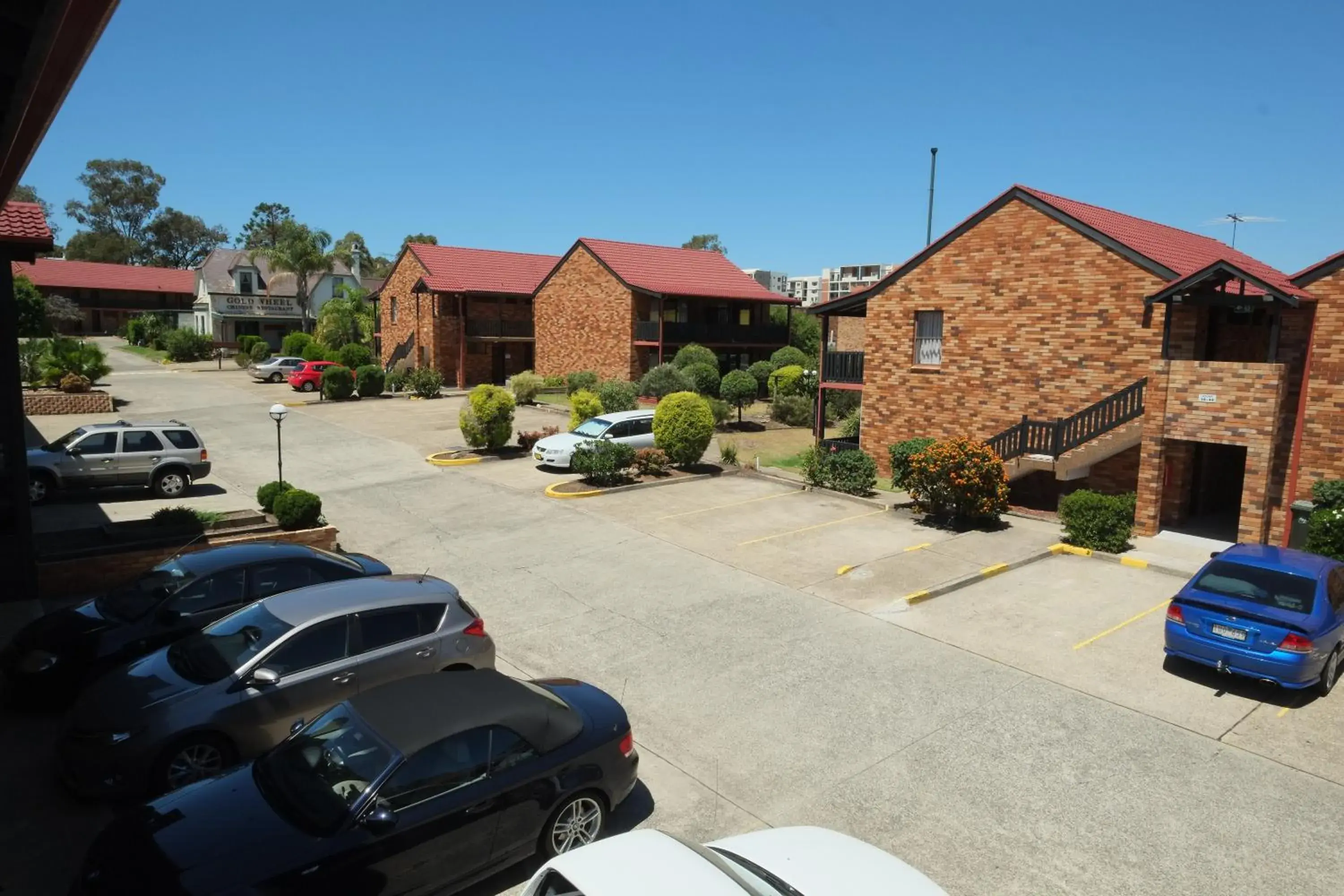 Facade/entrance in Maclin Lodge Motel Facade/entrance in Maclin Lodge Motel