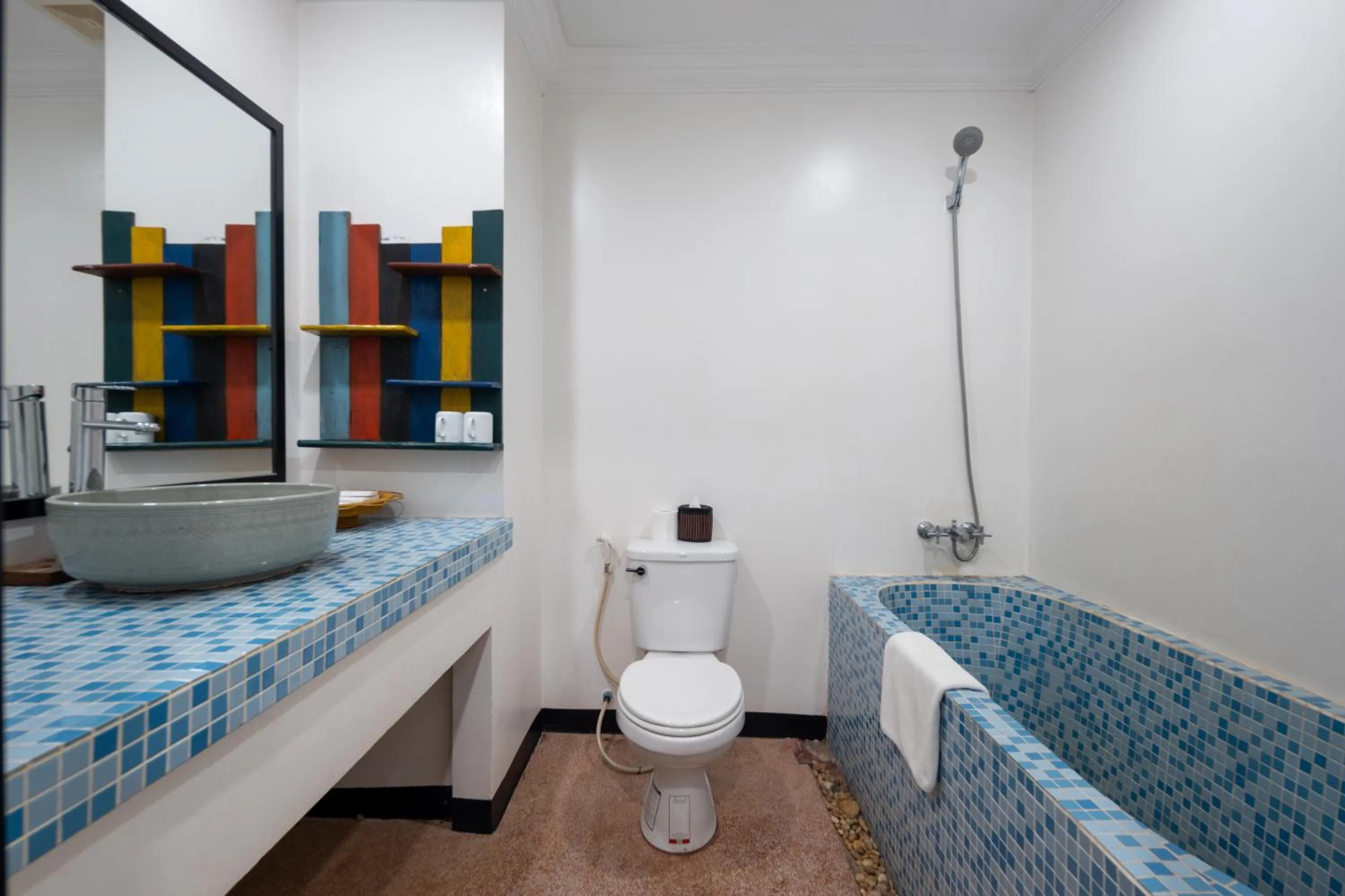 Bathroom in La Residence WatBo Hotel