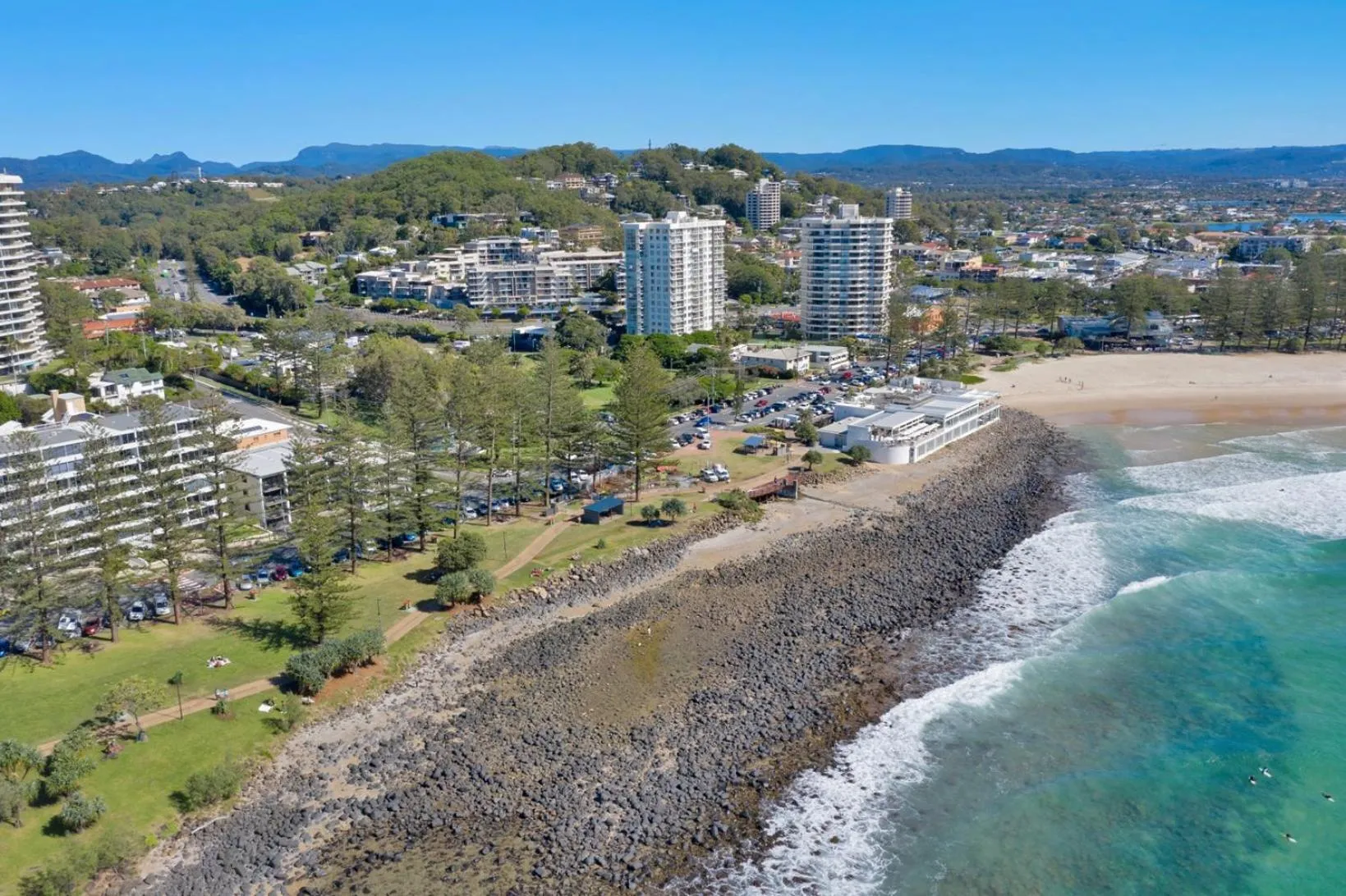 Bujerum Apartments on Burleigh