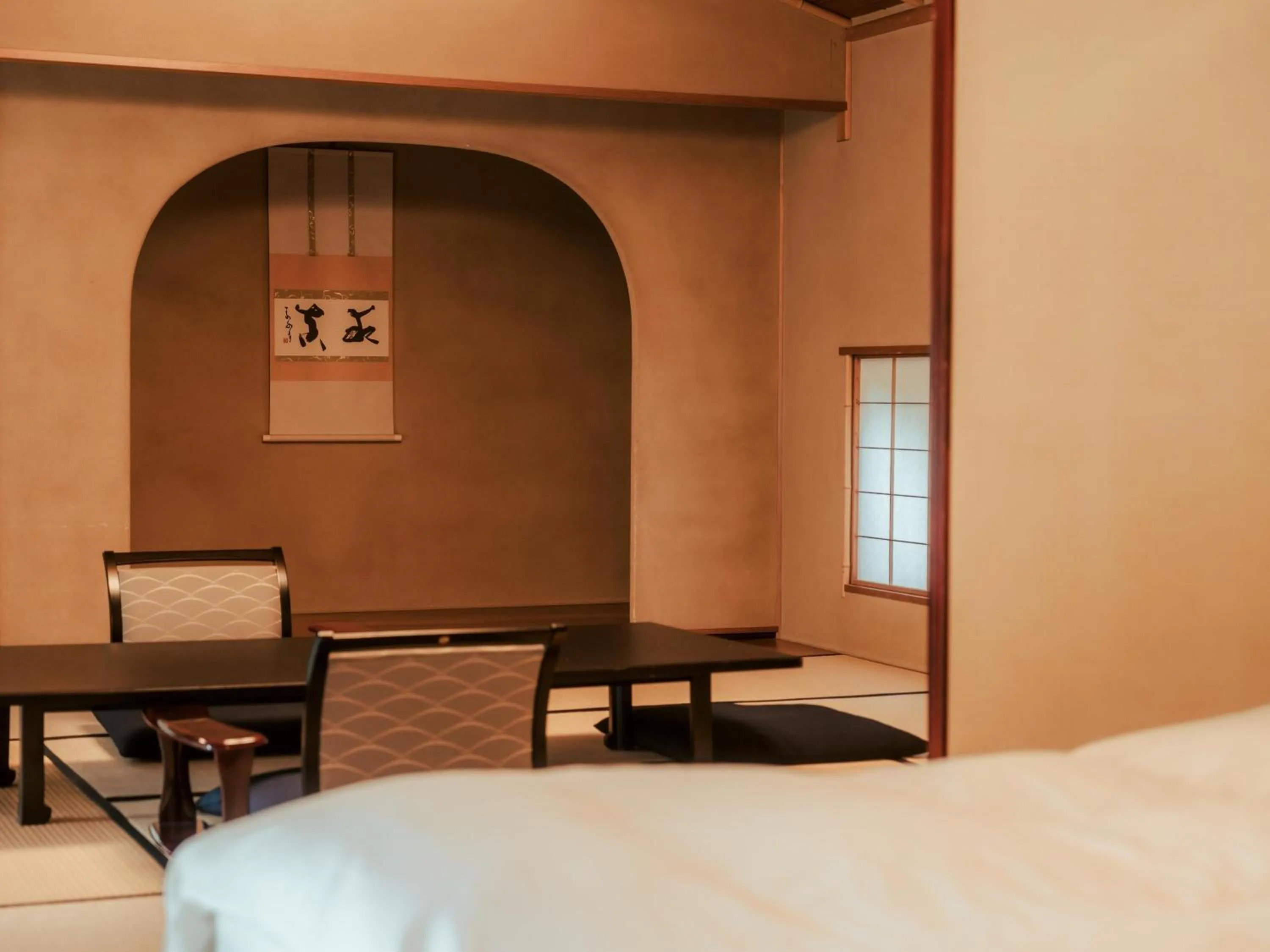 Bedroom, Bed in Sanyo-so