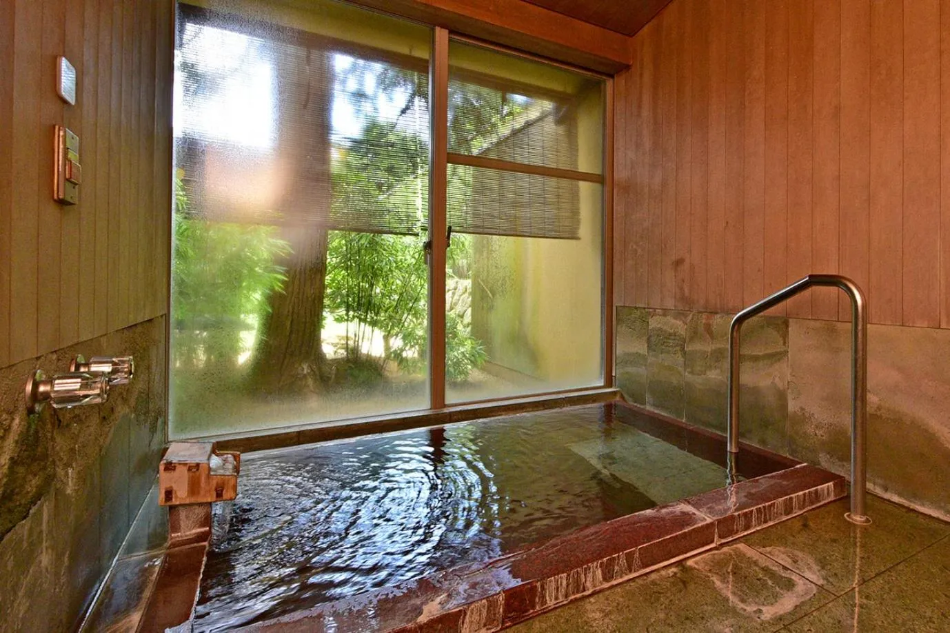 Hot Spring Bath in Sanyo-so