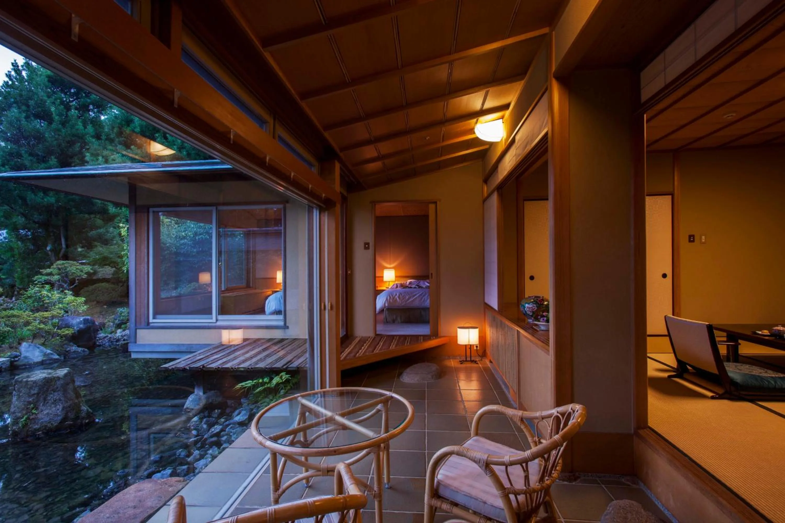 Photo of the whole room in Sanyo-so