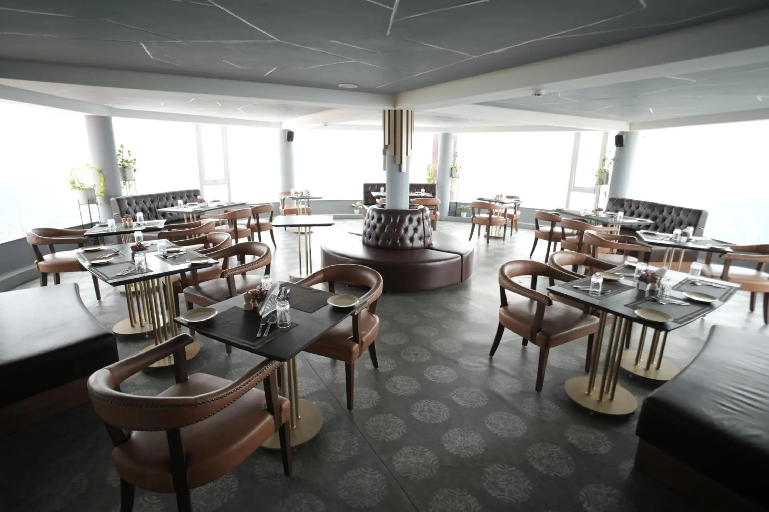 Restaurant/places to eat in Regenta Hilltop Shimla Restaurant/places to eat in Regenta Hilltop Shimla