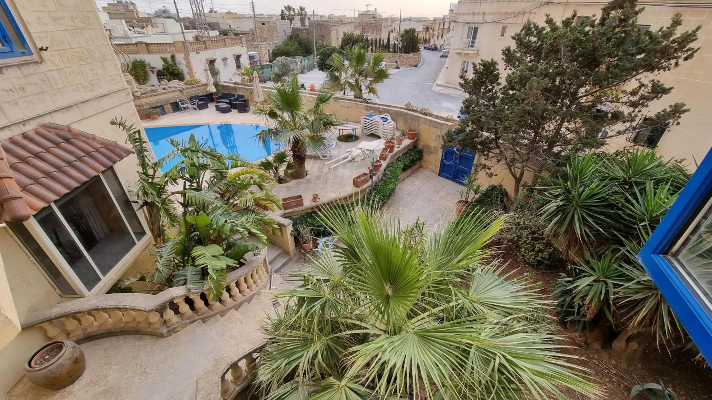 Garden in Villa Serenity B&B