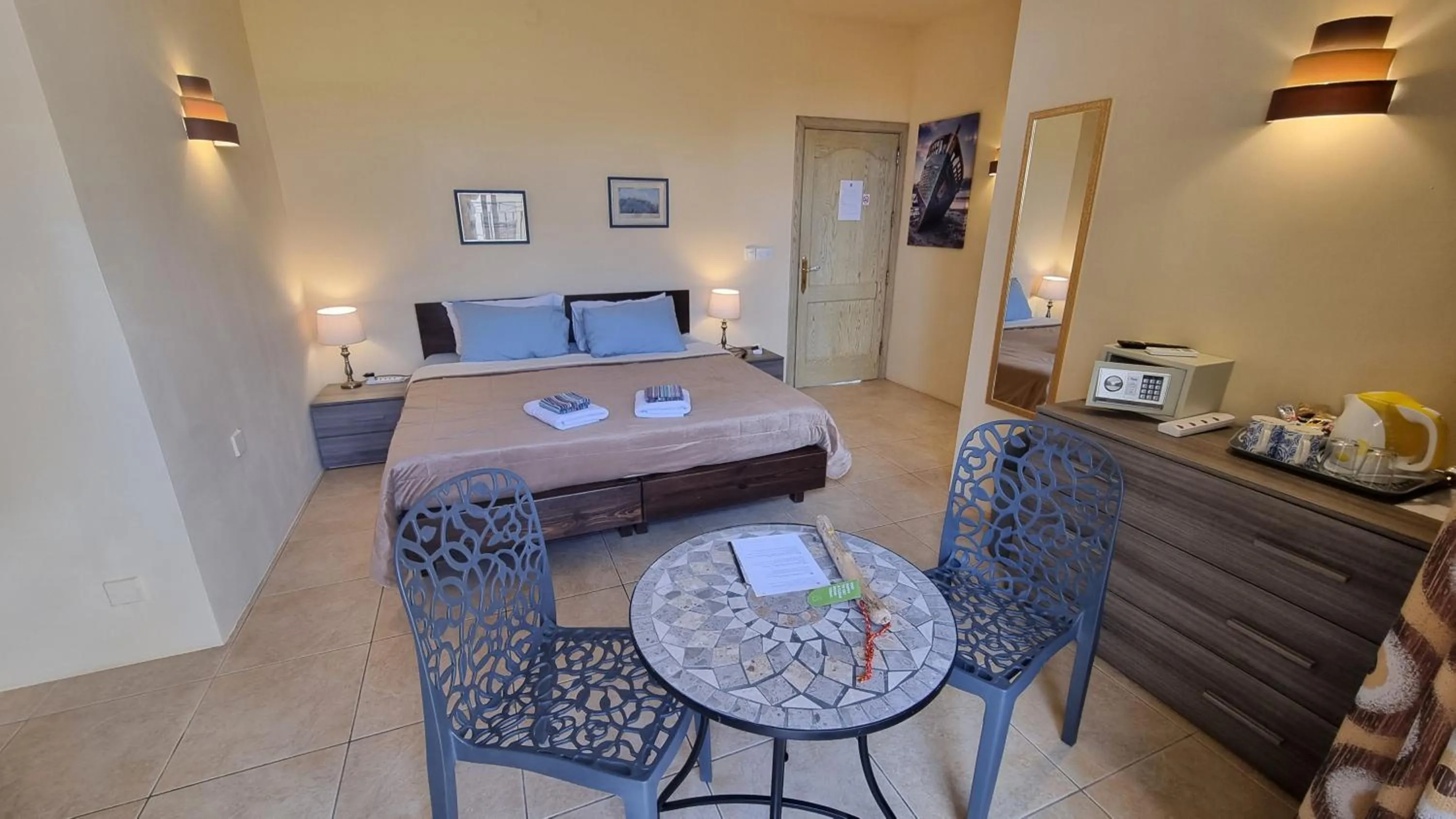 Photo of the whole room in Villa Serenity B&B