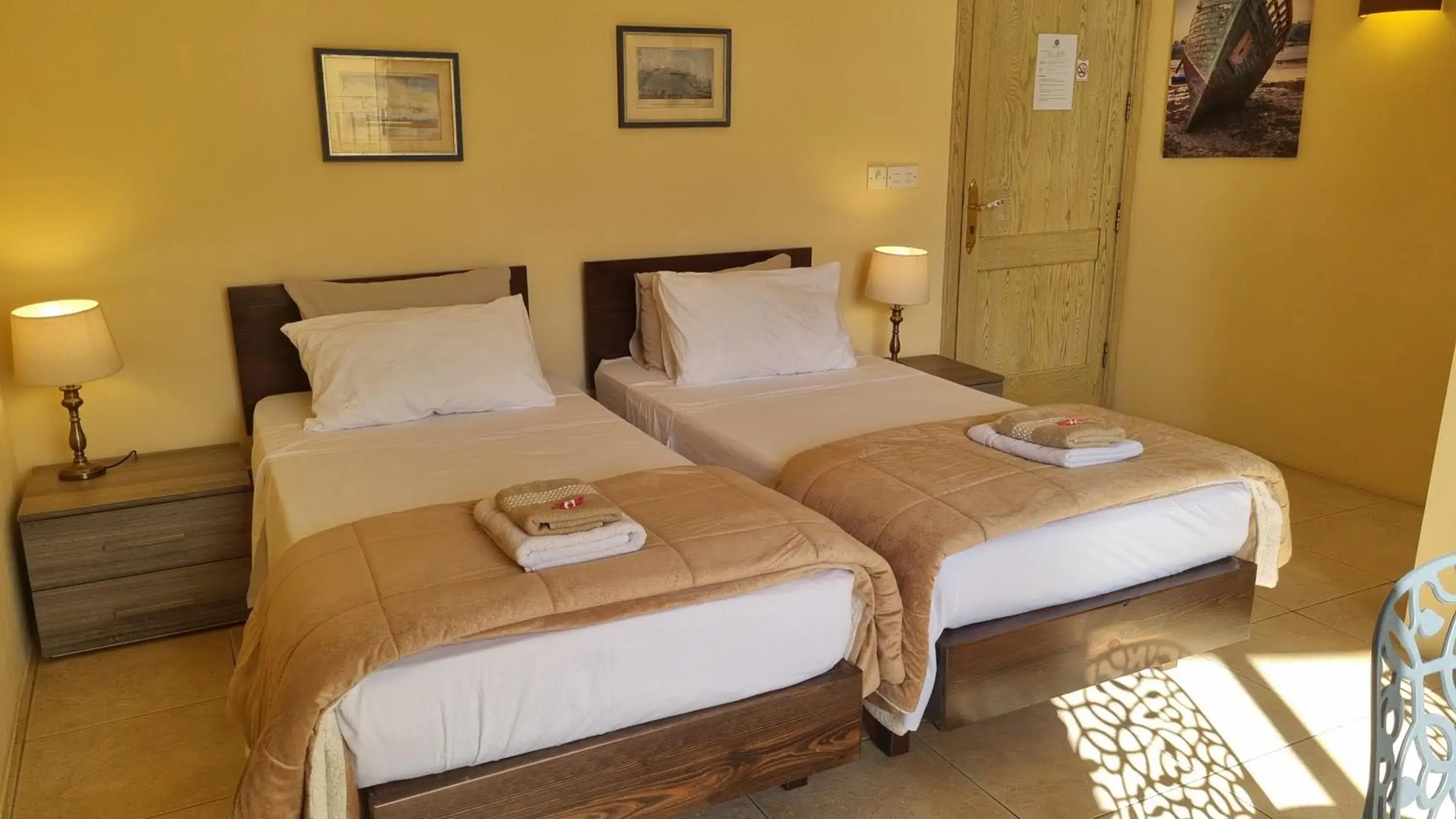 Economy Double or Twin Room - single occupancy in Villa Serenity B&B Economy Double or Twin Room - single occupancy in Villa Serenity B&B