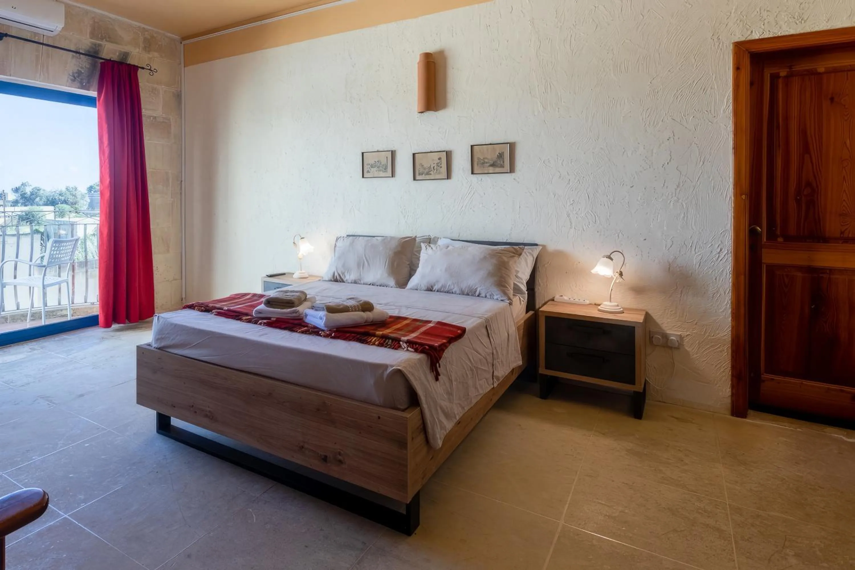 Photo of the whole room in Villa Serenity B&B