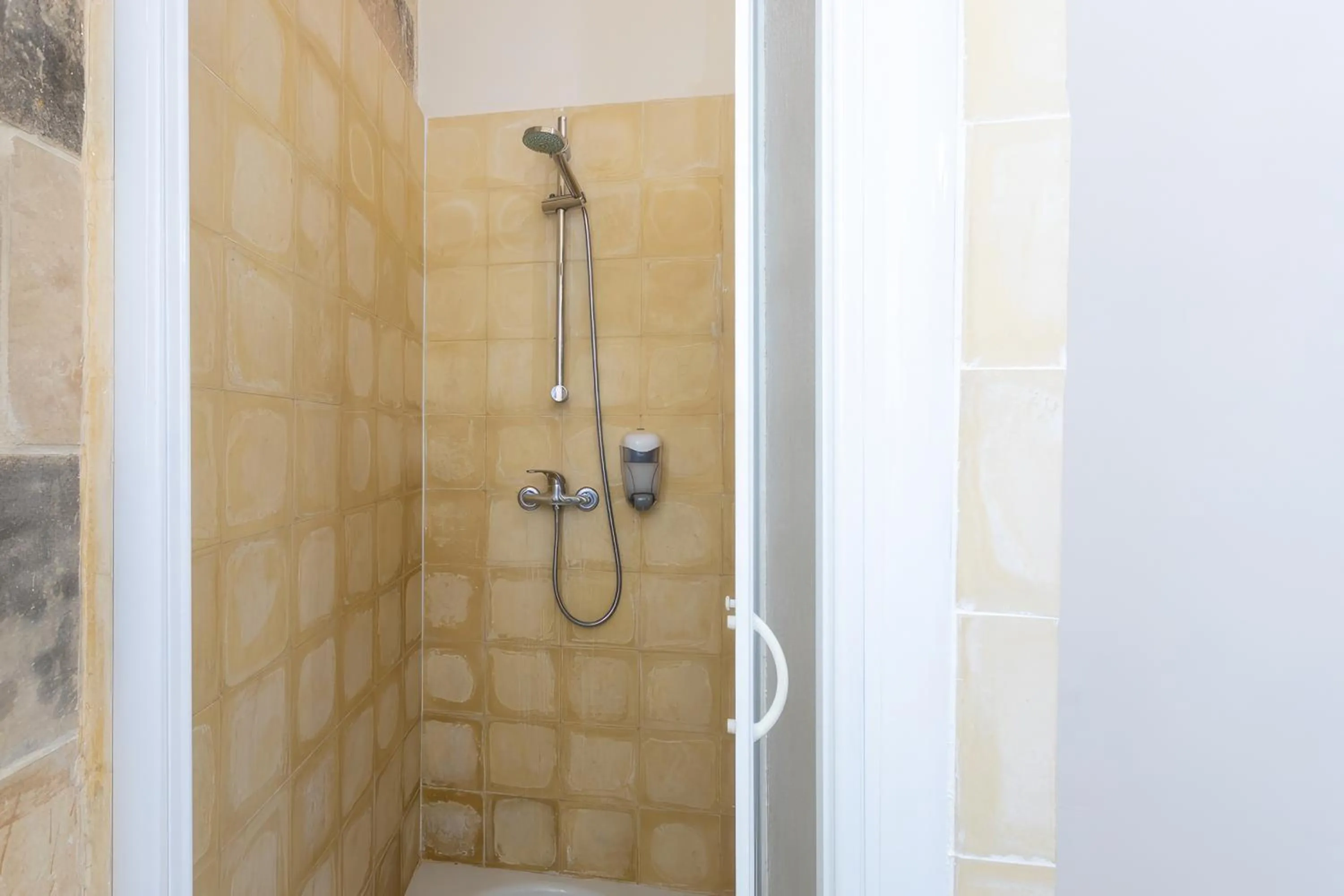 Bathroom in Villa Serenity B&B