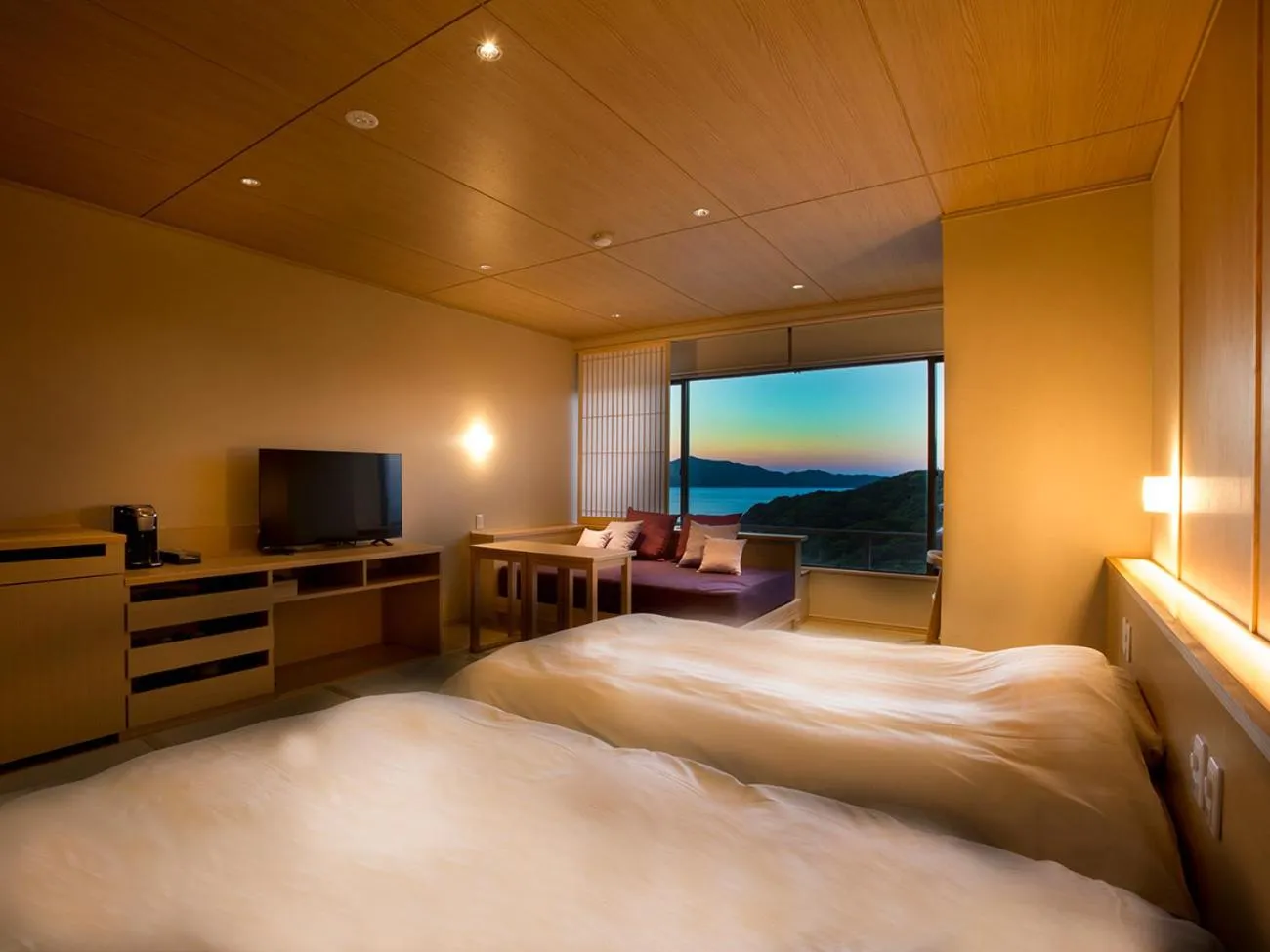 Photo of the whole room, Bed in Hanashinsui
